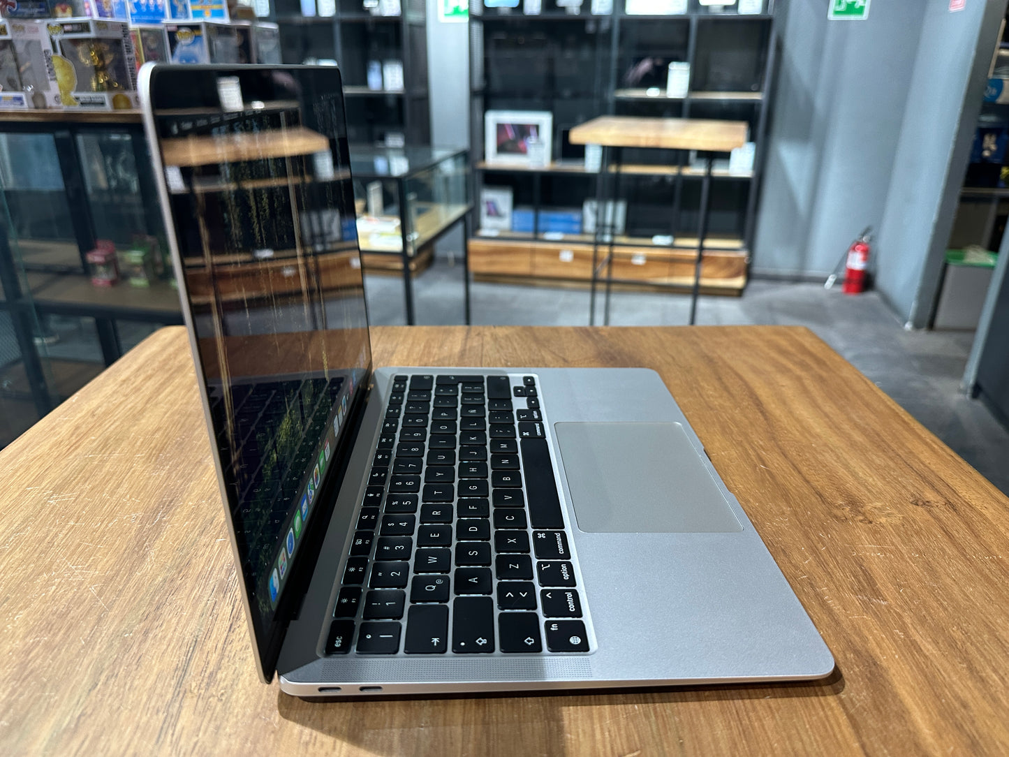 MacBook Air M1 2020 256GB / 8GB RAM (Producto Unico)