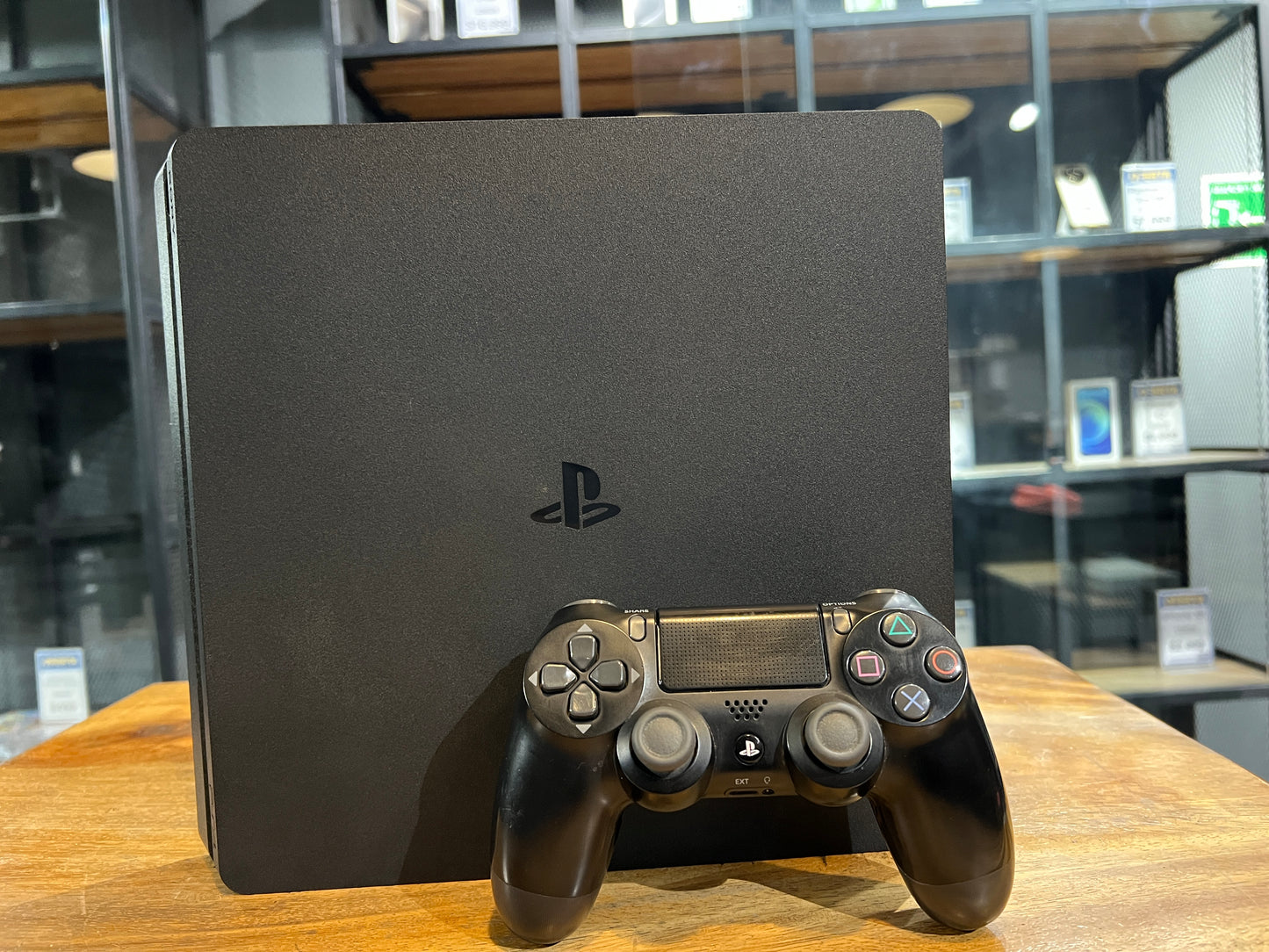 PlayStation 4 Slim 1Tb (Producto Único)