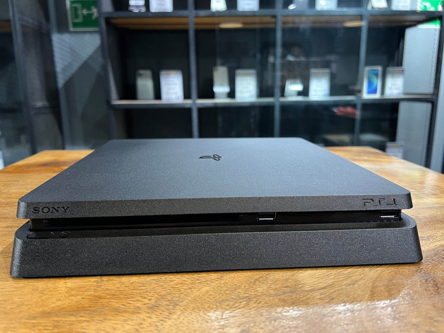 PlayStation 4 Slim 1Tb (Producto Único)