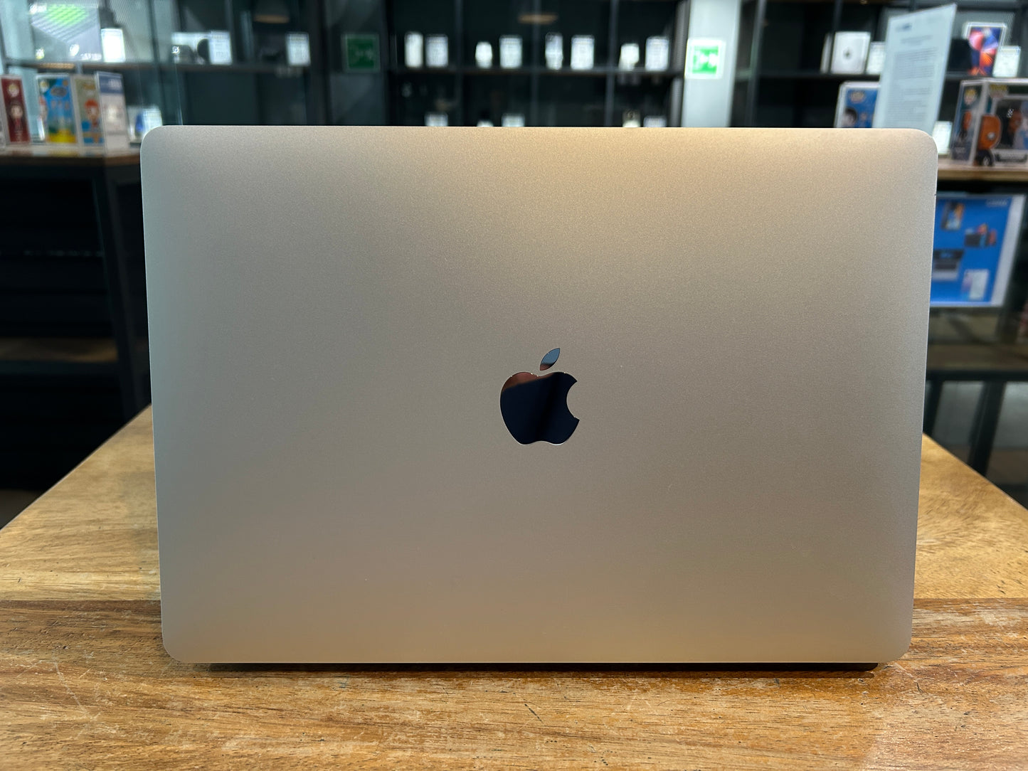 MacBook Air 13" 2020 M1  8GB RAM/512GB SDD (Producto Unico)