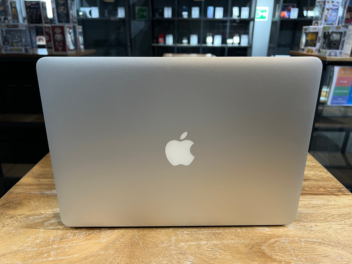 MacBook Air 13" 2017 128GB SSD / 8GB RAM (Producto Unico)