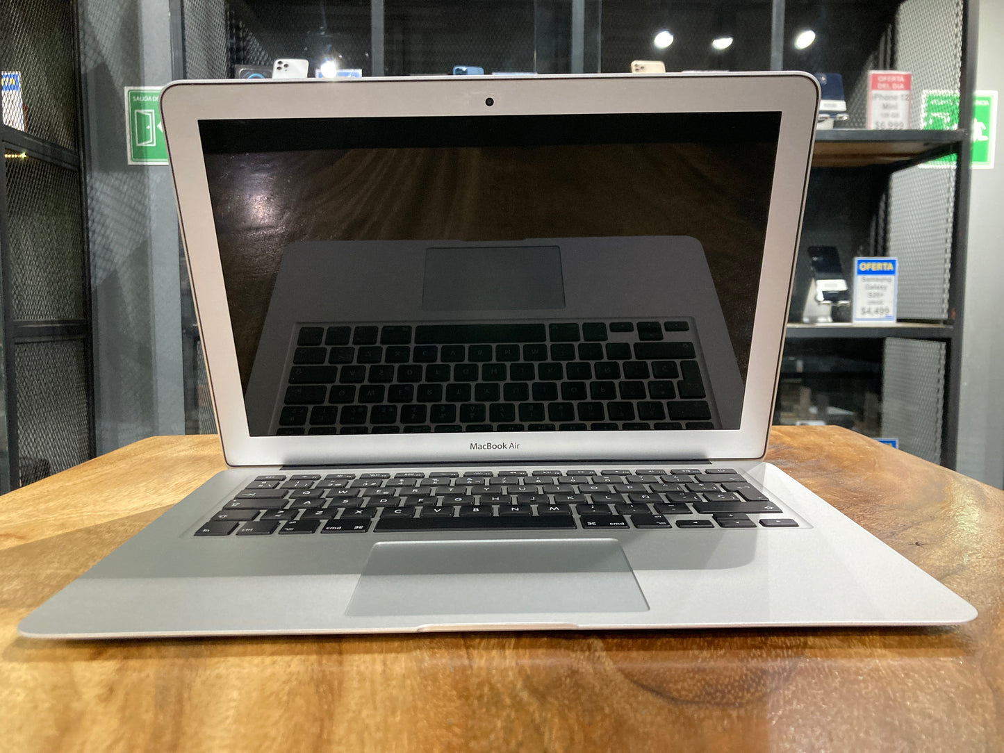 MacBook Air 13" 2017 (Producto Único)