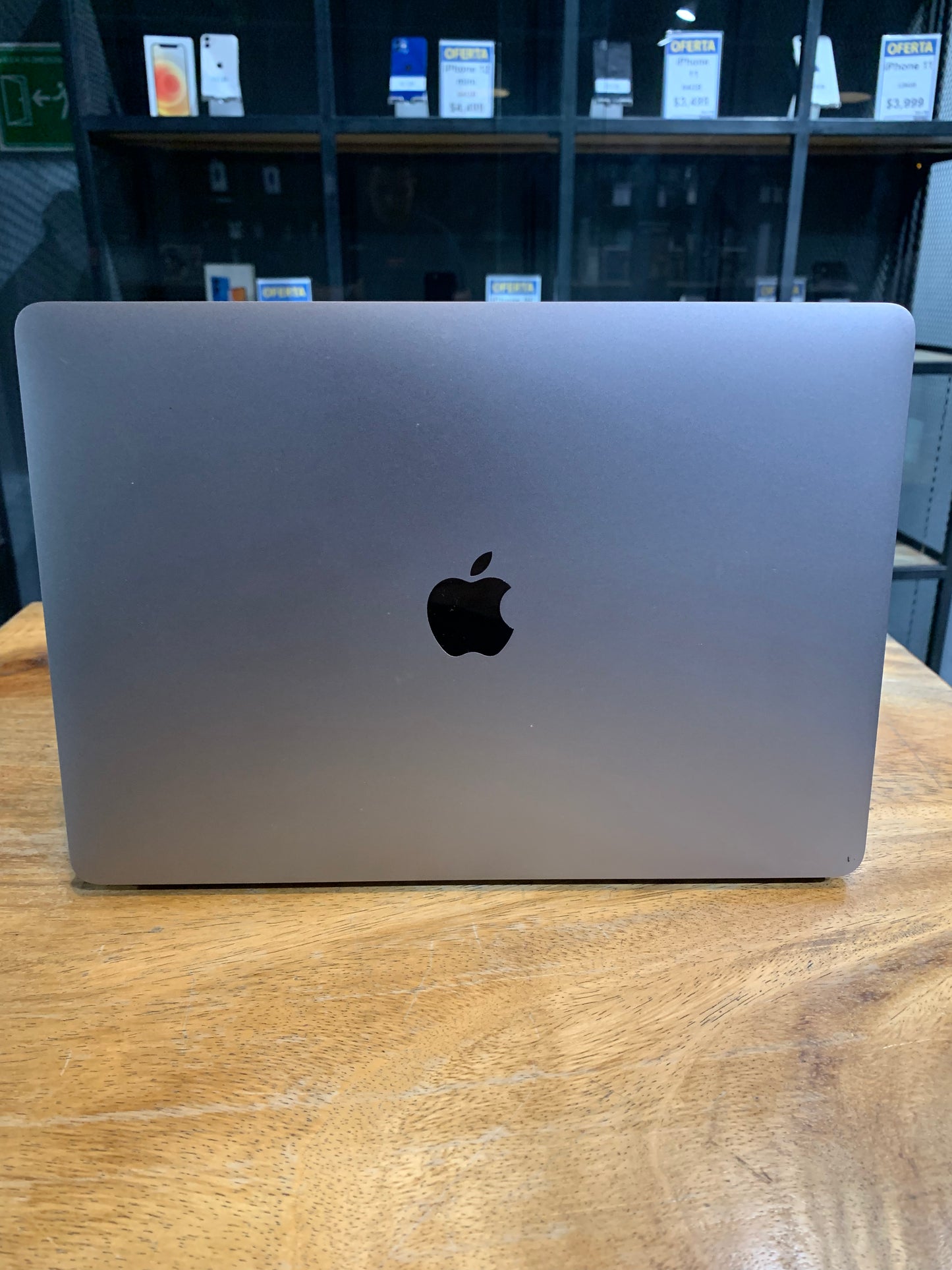 MacBook Pro 13" 2020 Intel Core i5 (Producto Unico)