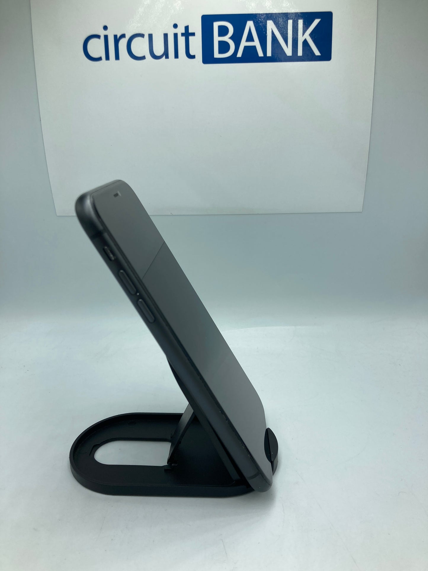 iPhone 11 64GB (Producto Único)
