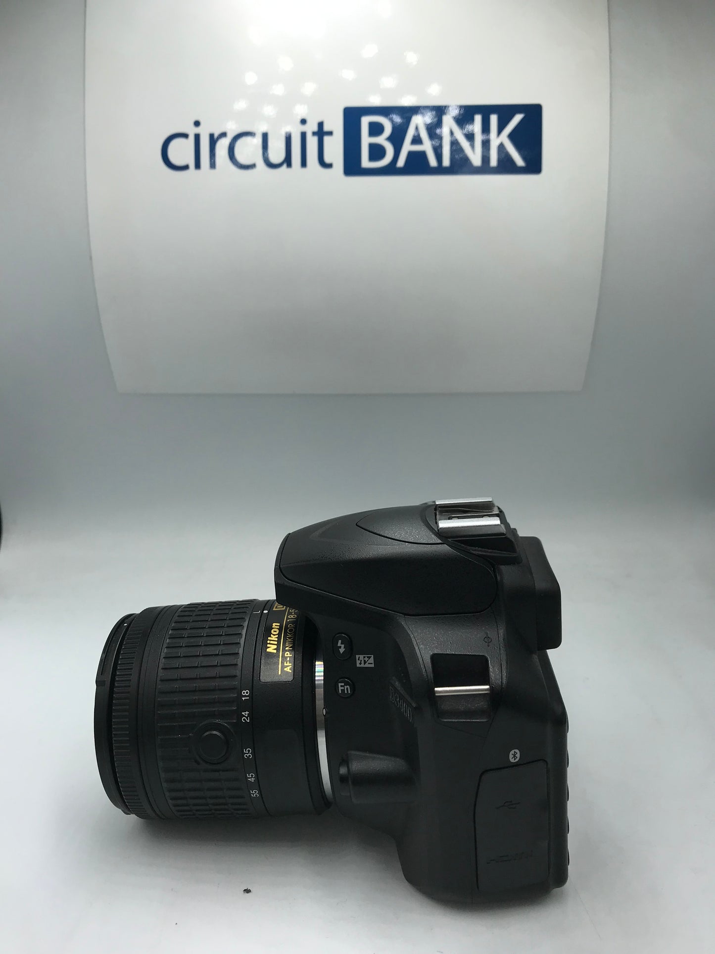 Camara Nikon D3400 (Producto Unico)