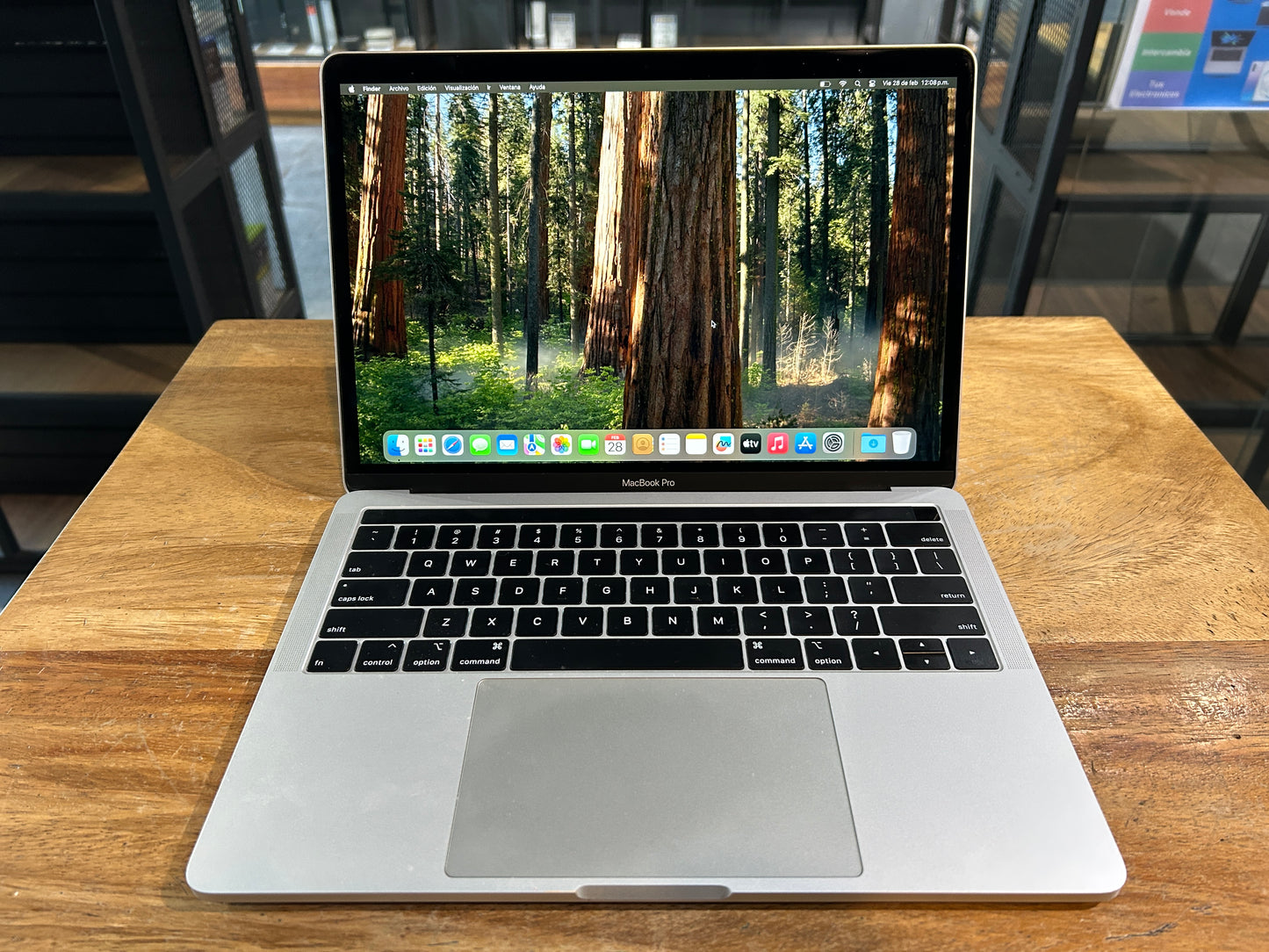 MacBook Pro 2019 13" Core i5 128GB SDD/8GB RAM (Producto Unico)