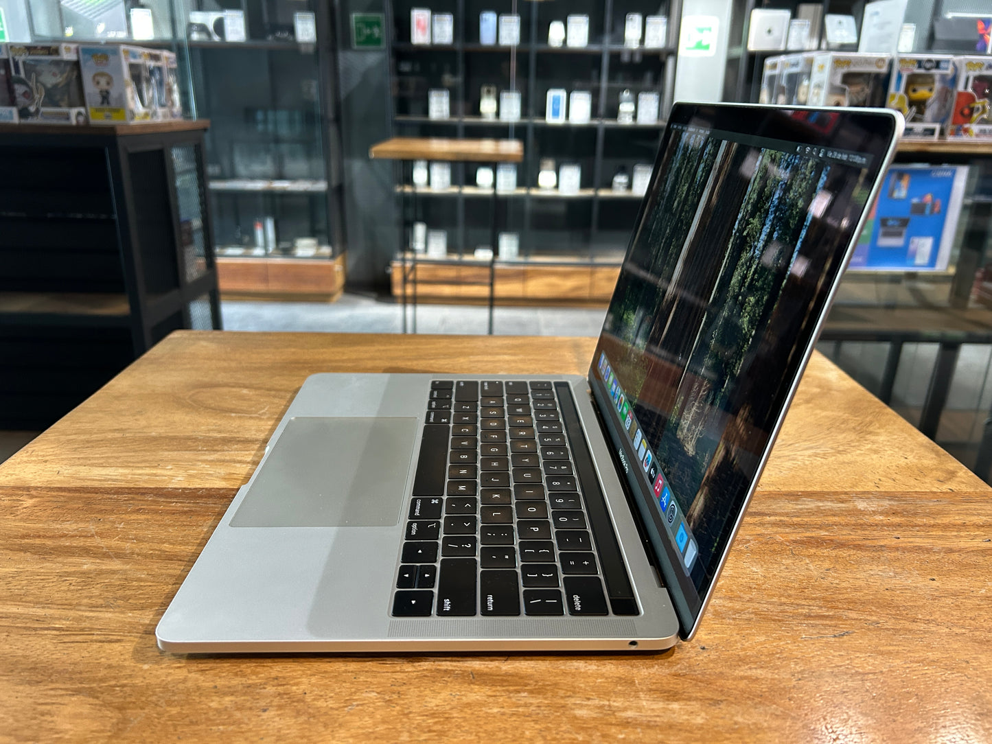 MacBook Pro 2019 13" Core i5 128GB SDD/8GB RAM (Producto Unico)