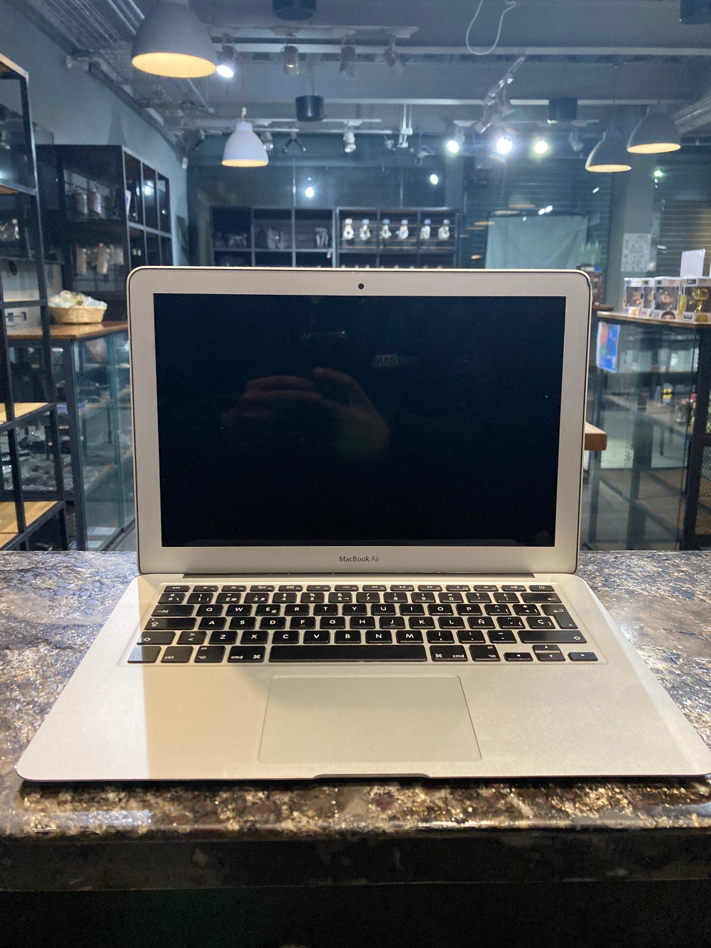 MacBook Air 13" 2017 (Producto Unico)