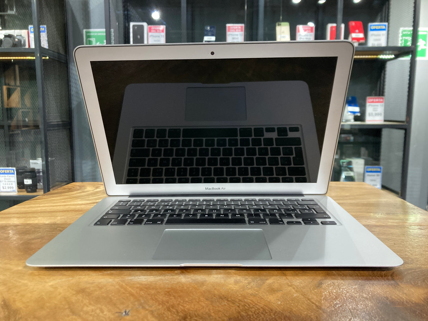 MacBook Air 13" 2017 (Producto Único)
