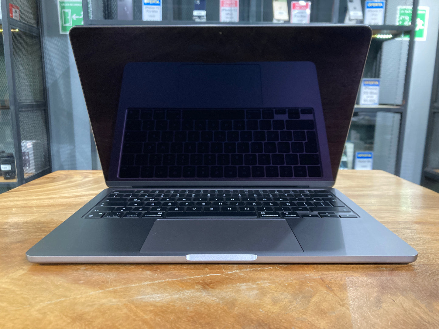 MacBook Air 13" 2022 M2 (Producto Unico)