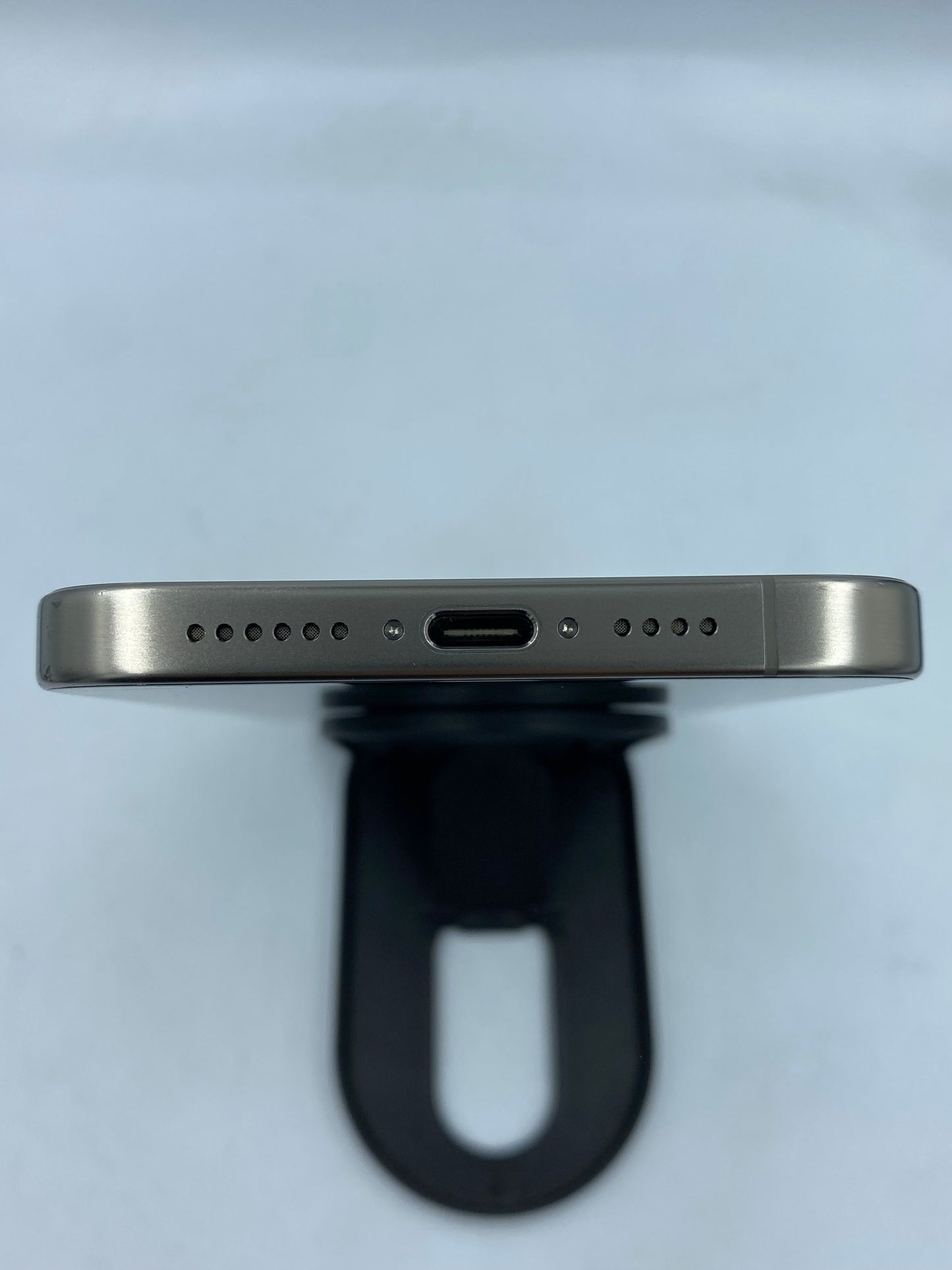 Apple iPhone 15 Pro Max / 256GB / Natural Titanium