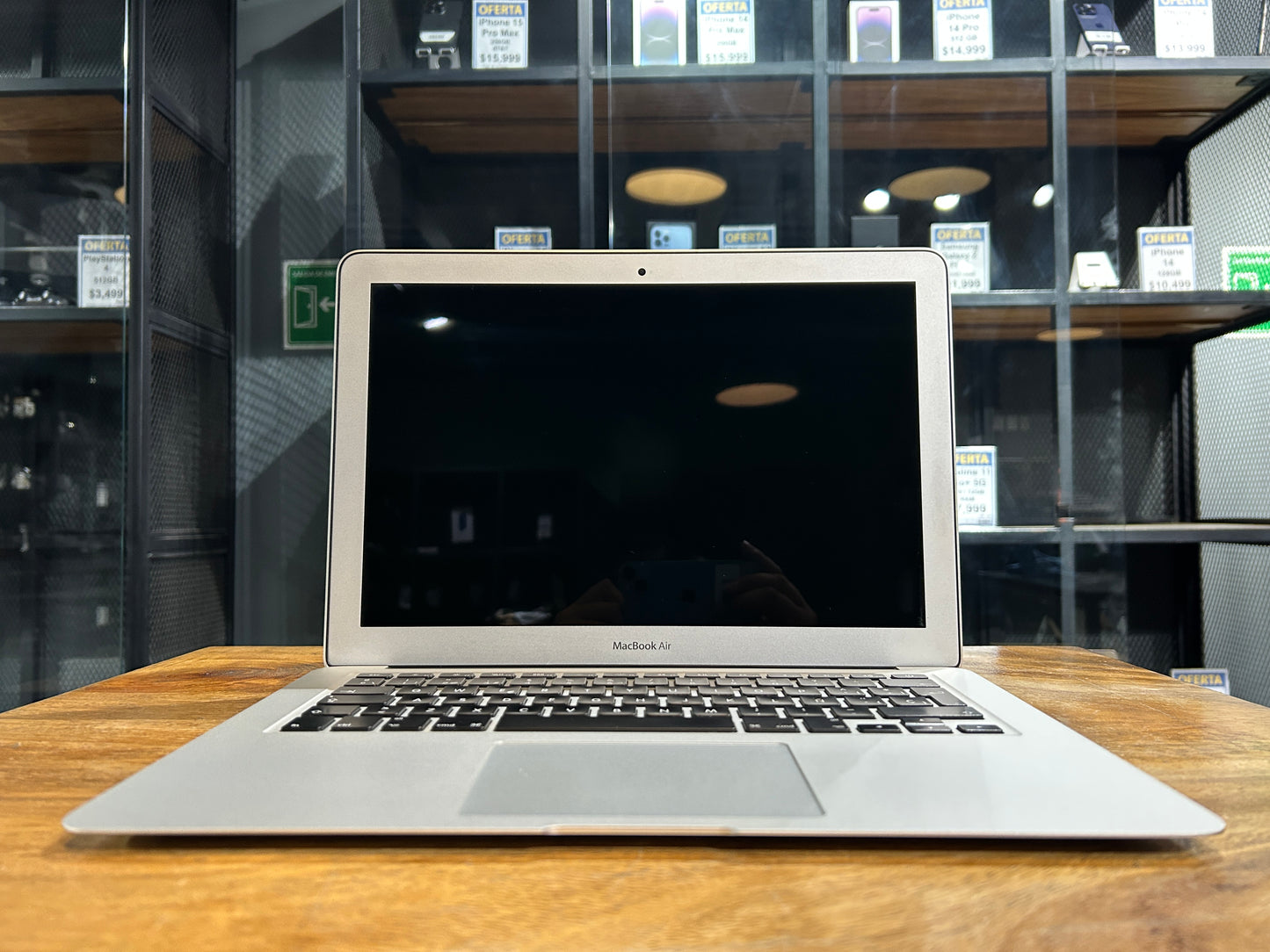 Macbook Air 13" 2015 Core i5 256GB / 4GB RAM (Producto Unico)