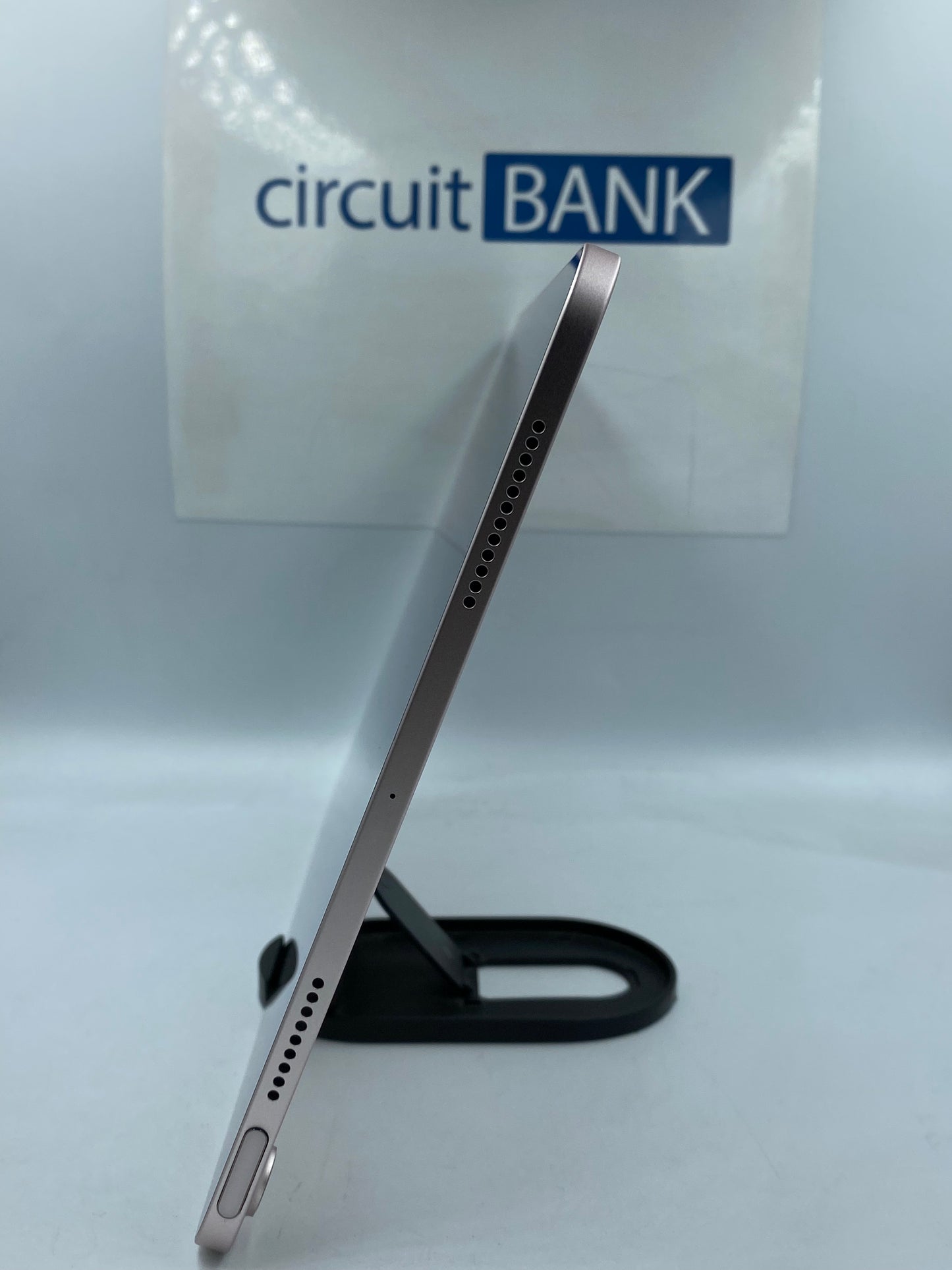 Apple iPad Air 5th Gen / Chip M1 / 64GB