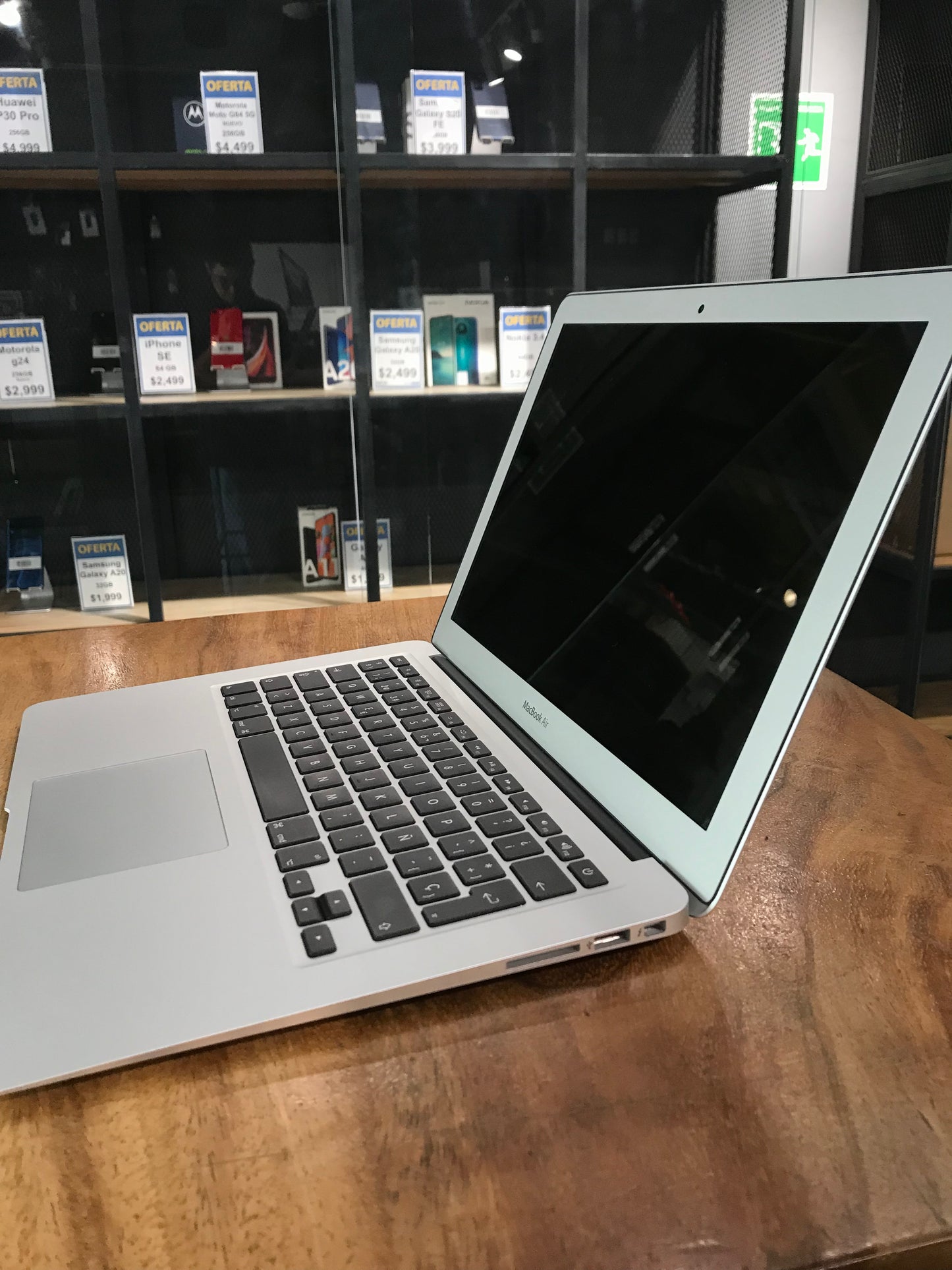 MacBook Air 13" 2017 (Producto Unico)