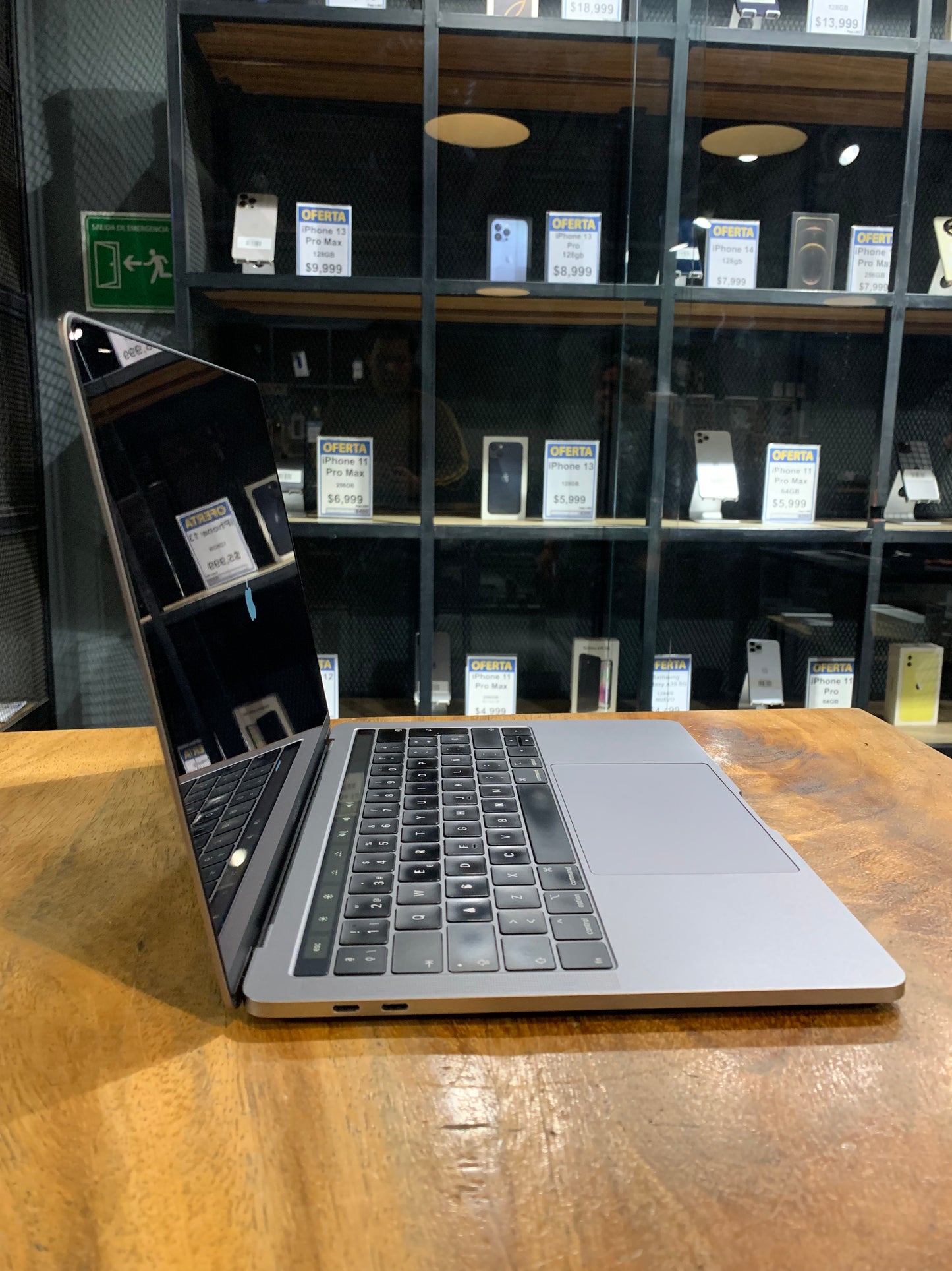 MacBook Pro 13" 2019 128GB (Producto Unico)