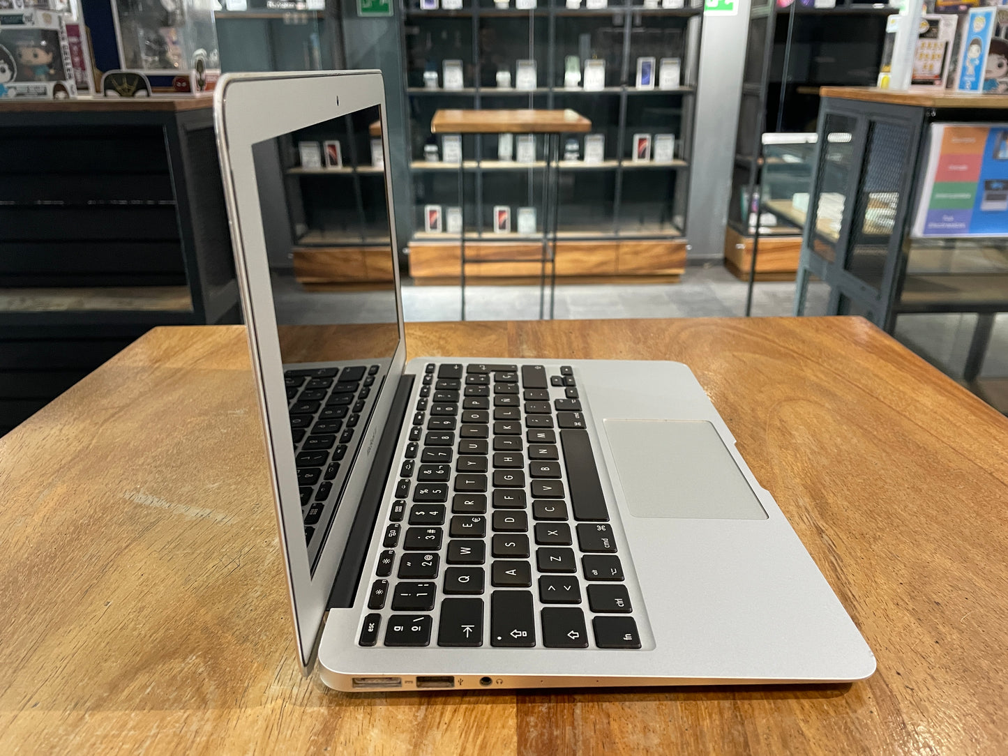 MacBook Air 2015 11" 128GB SSD (Producto Unico)