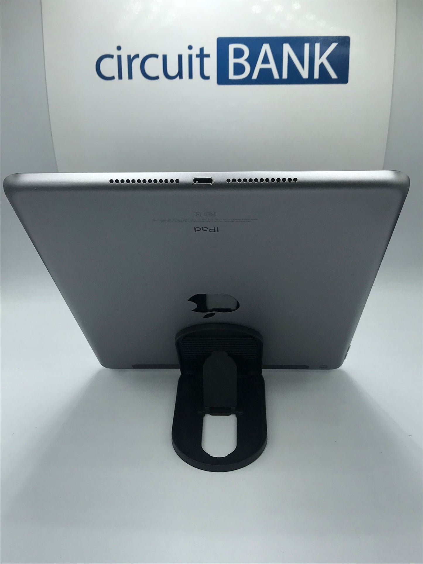 iPad 6th Gen WIFI 32GB (Producto Único)
