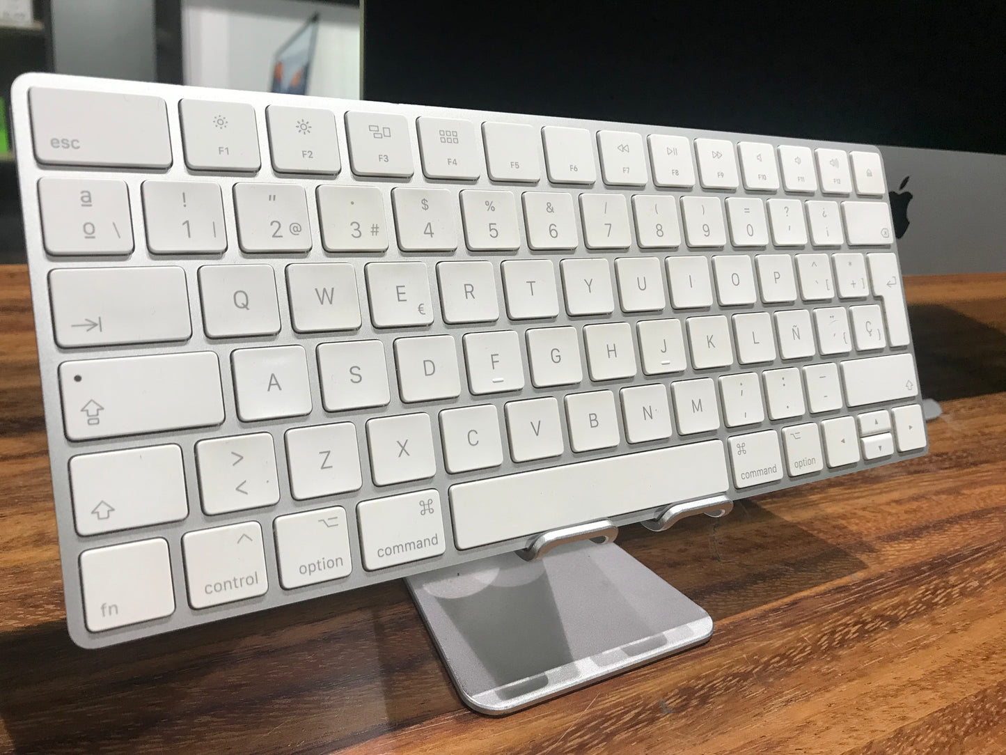 iMac 21.5" Retina 4k 2017 (Producto Único)