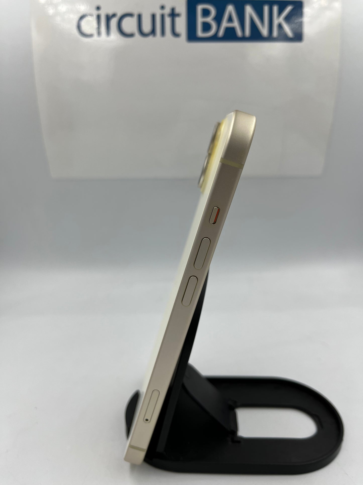 iPhone 15 128GB