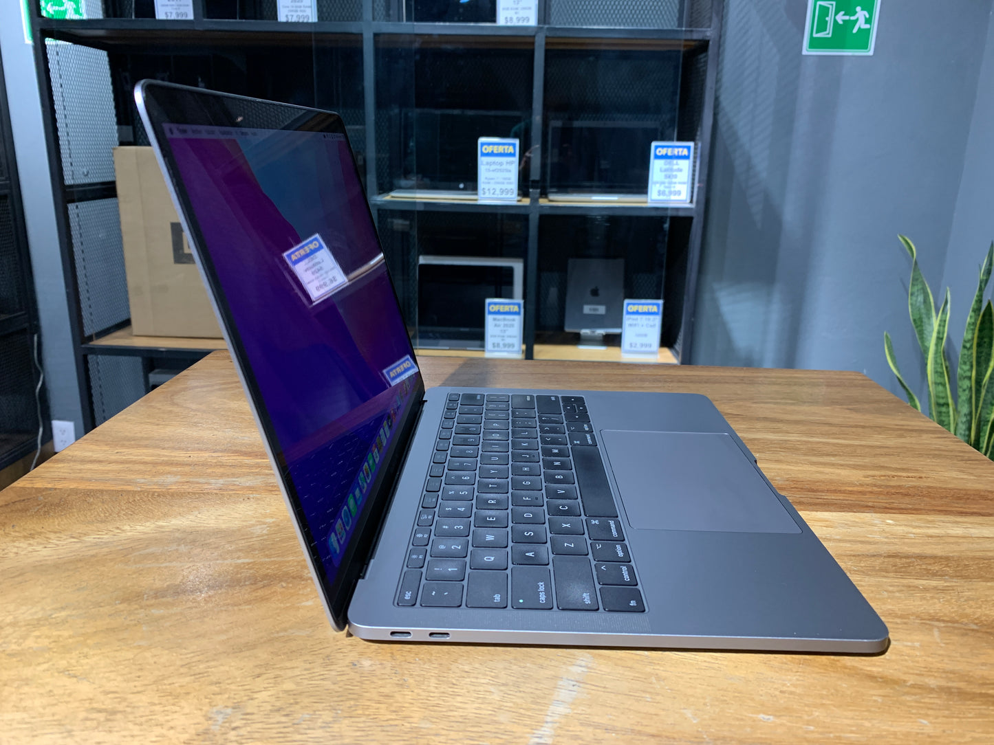 MacBook Pro 13" 2017   Sin Cámara (Producto Unico)