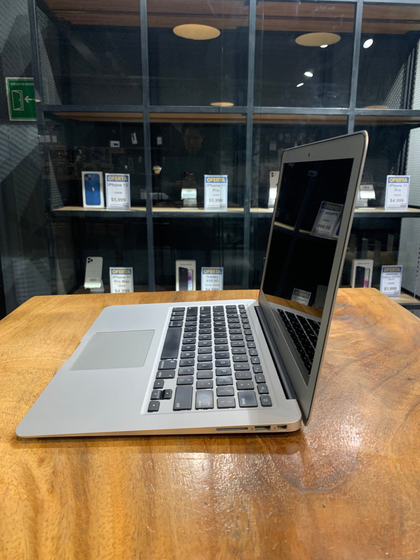 MacBook Air 2015 13" 128GB (Producto Unico)