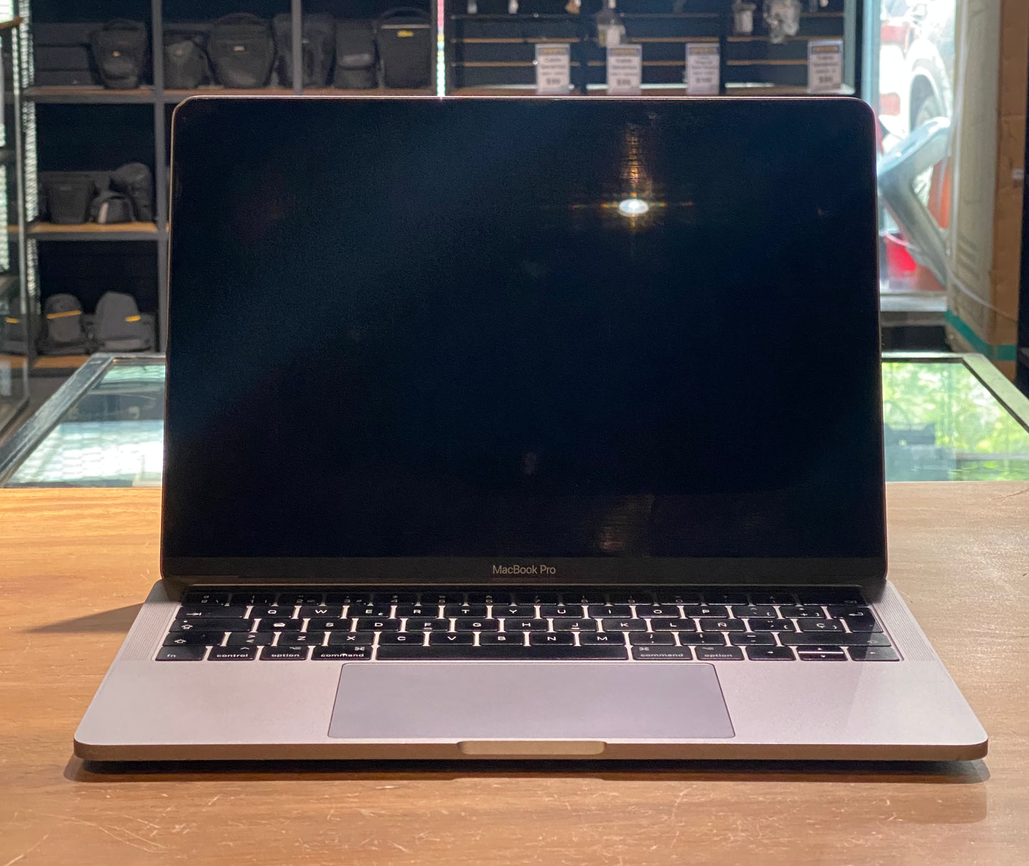MacBook Pro 13" TouchBar 2017 512GB / 8GB RAM