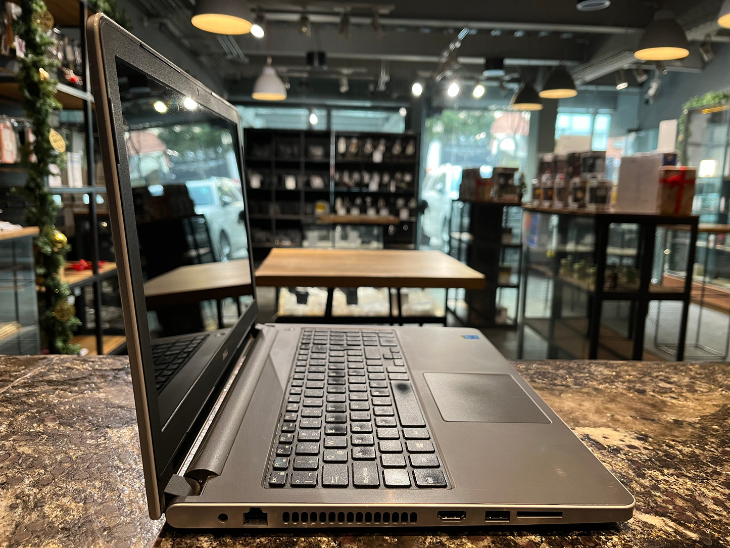 Laptop DELL Inspiron 5558 1TB / 4GB RAM