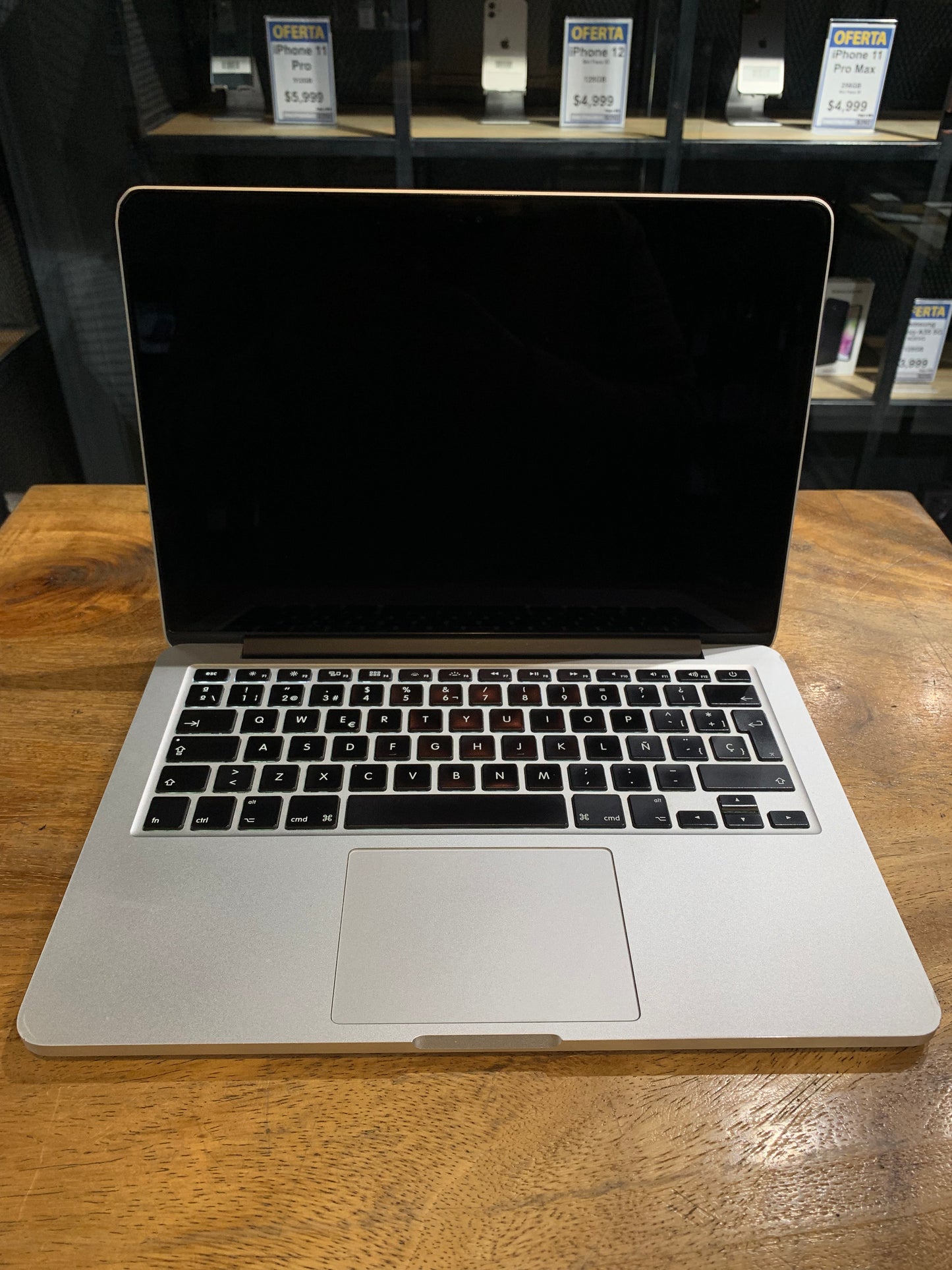 MacBook Pro 2015 13" 256GB / 8GB RAM (Producto Único)