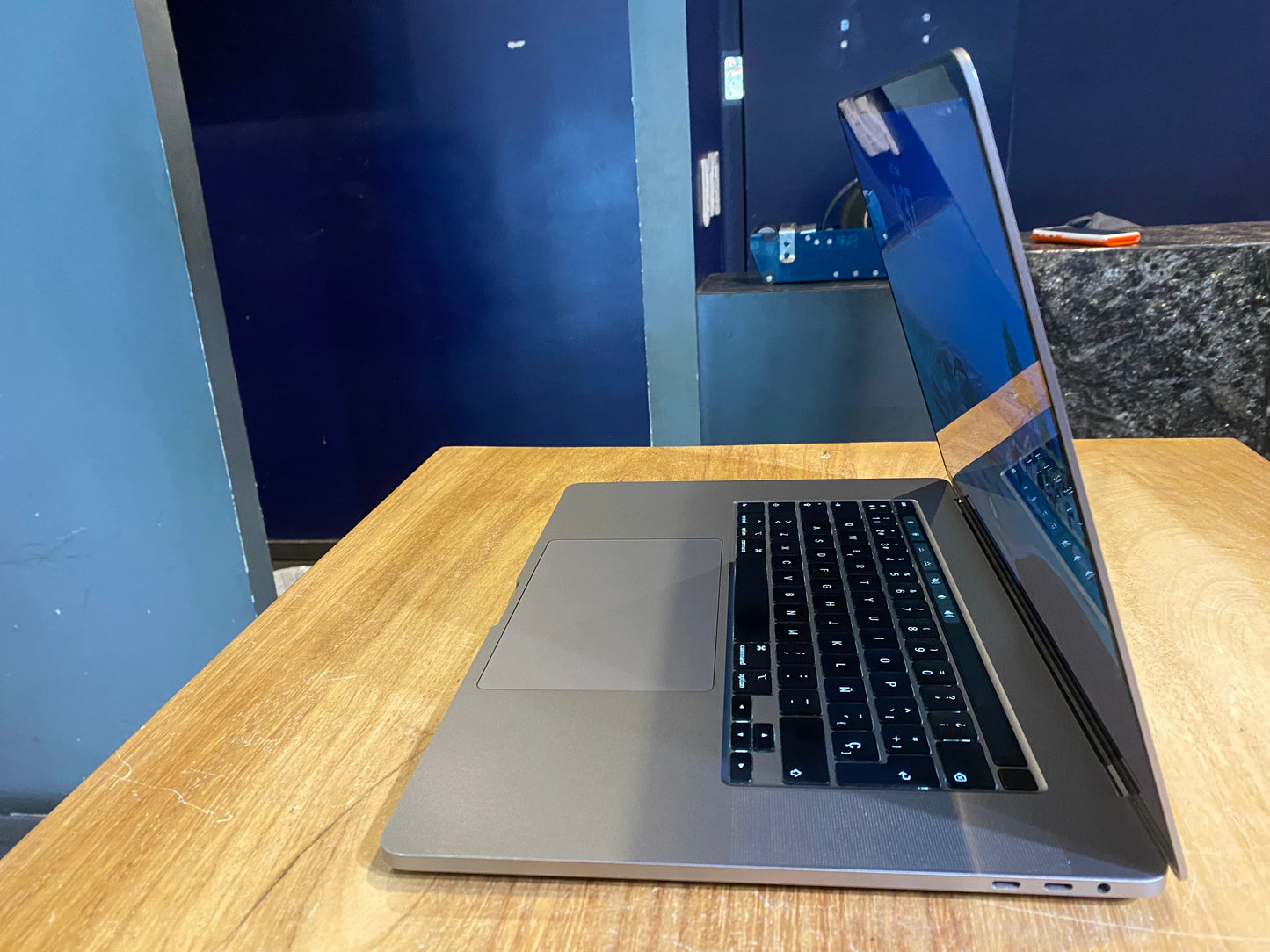 Apple Macbook Pro 16" i7 2019