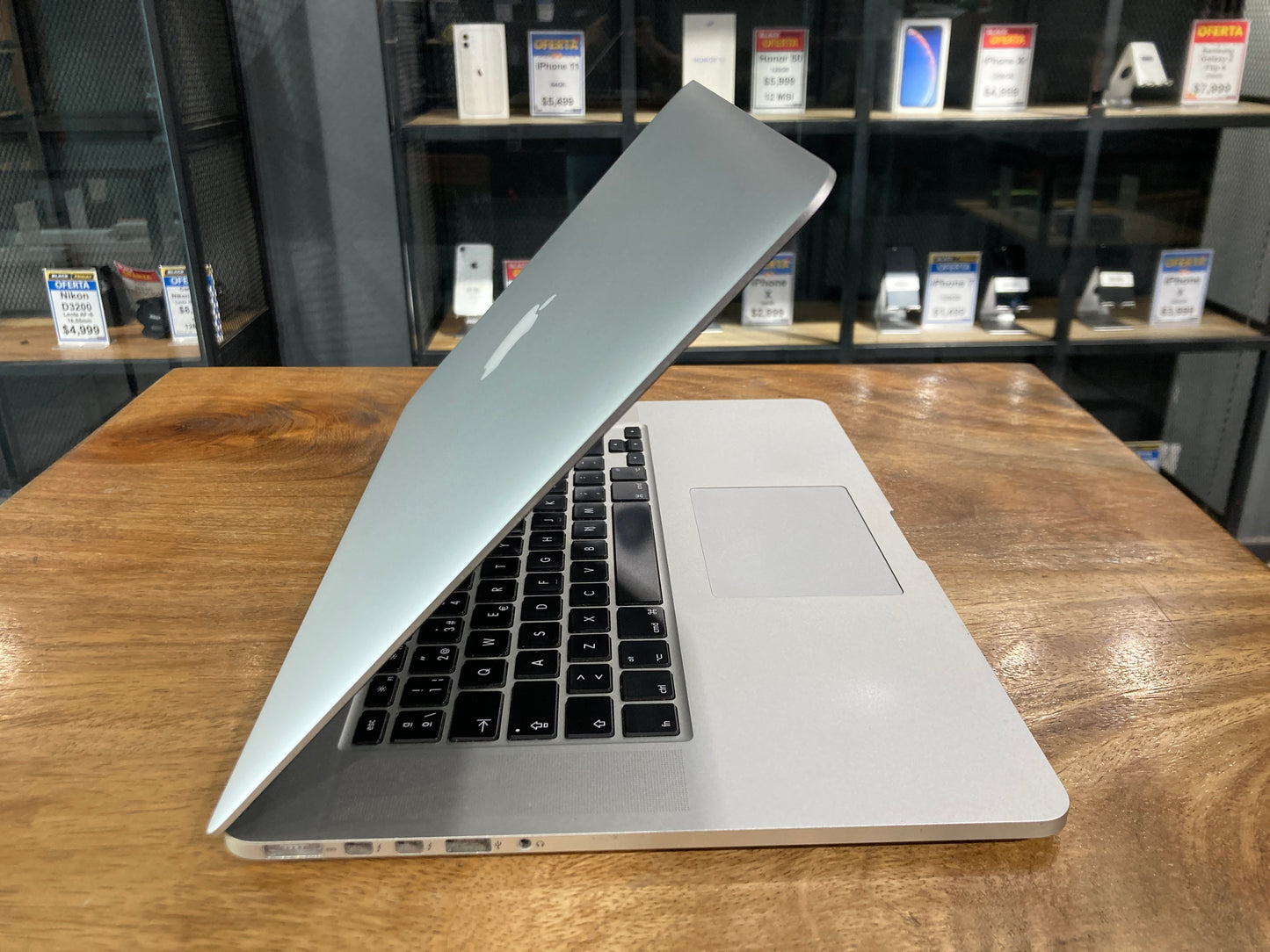 MacBook Pro 2015 15" (Producto Unico)