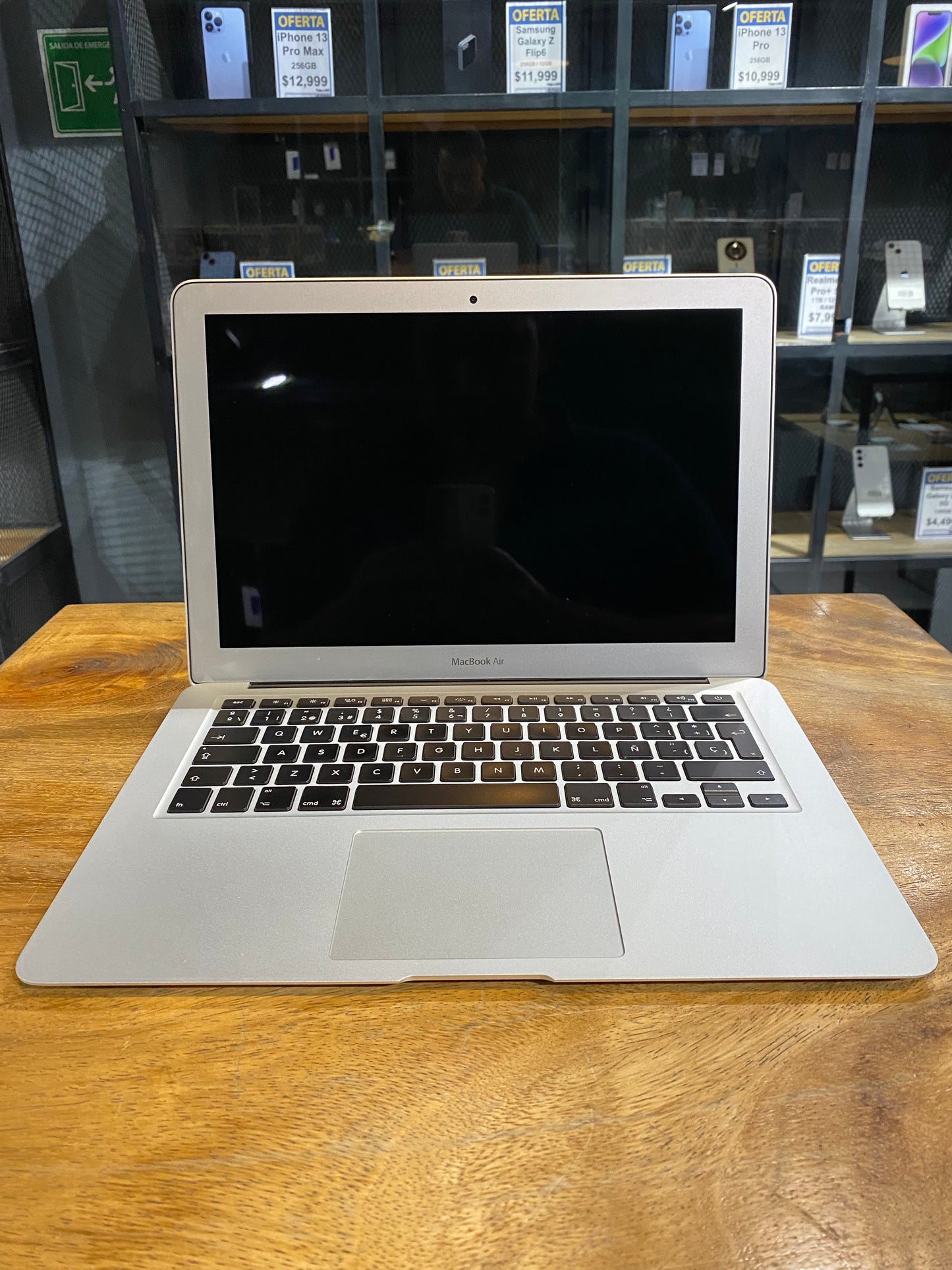 MacBook Air 13" 2017 (Producto Unico)
