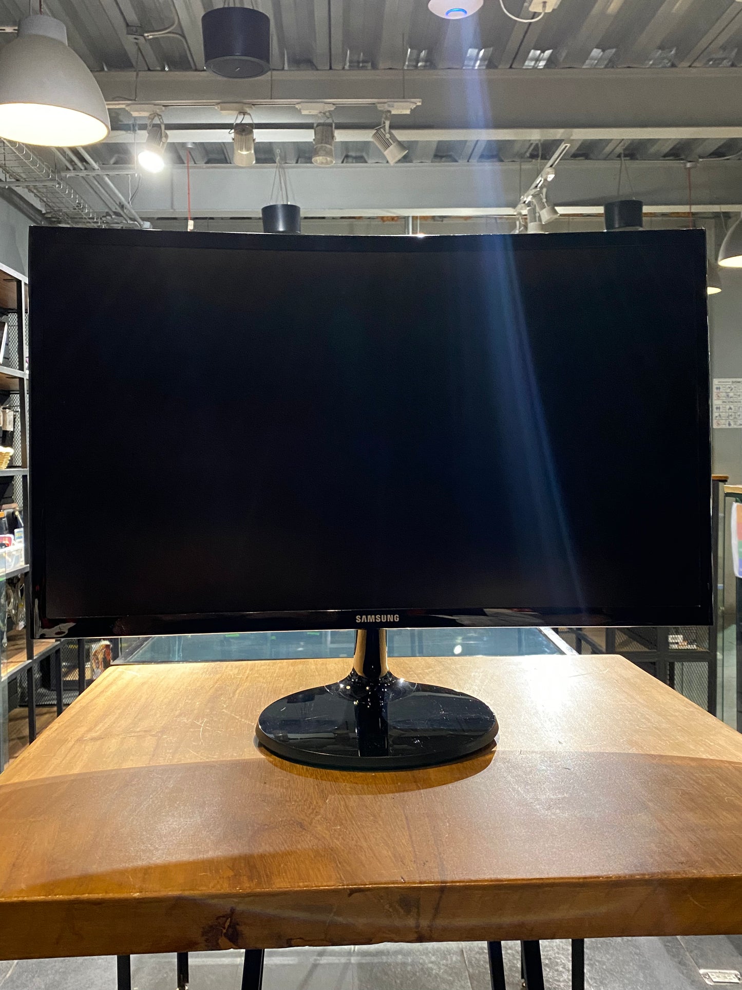 Monitor Curvo Samsung 24"