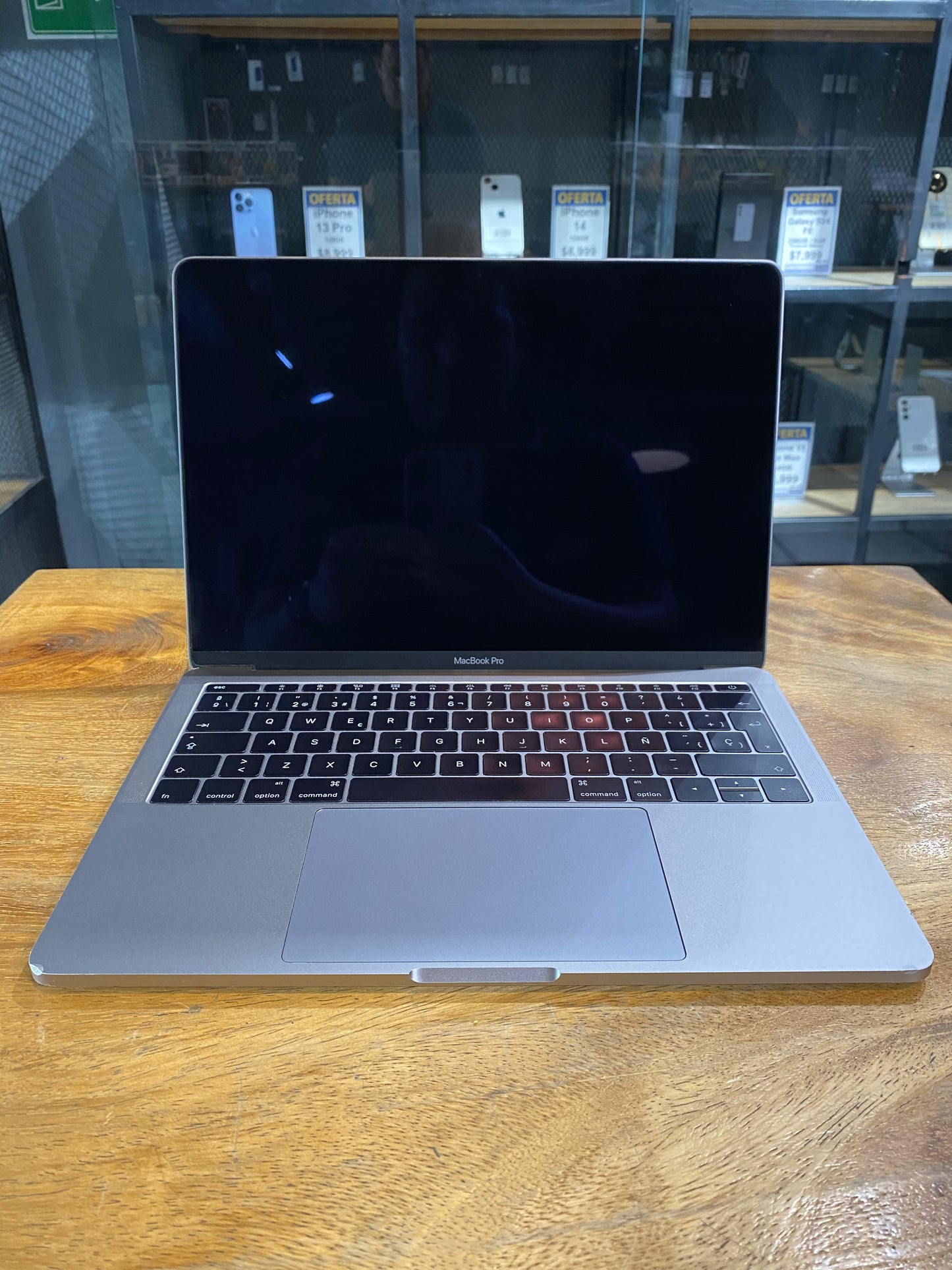 MacBook Pro 13" 2016 256GB / 8GB RAM (Producto Unico)