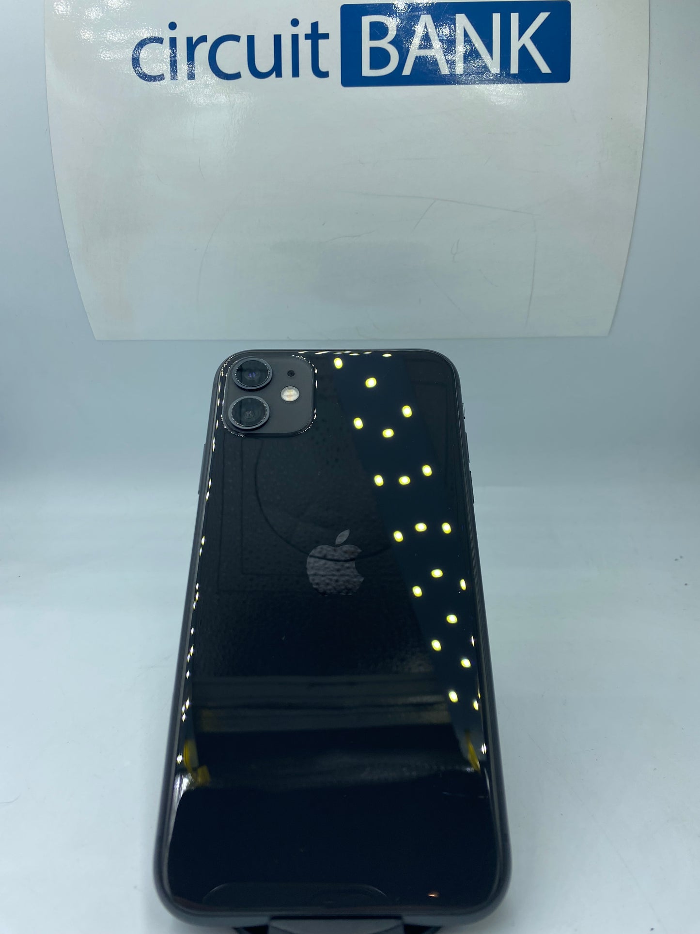 iPhone 11 64GB (Producto Único)