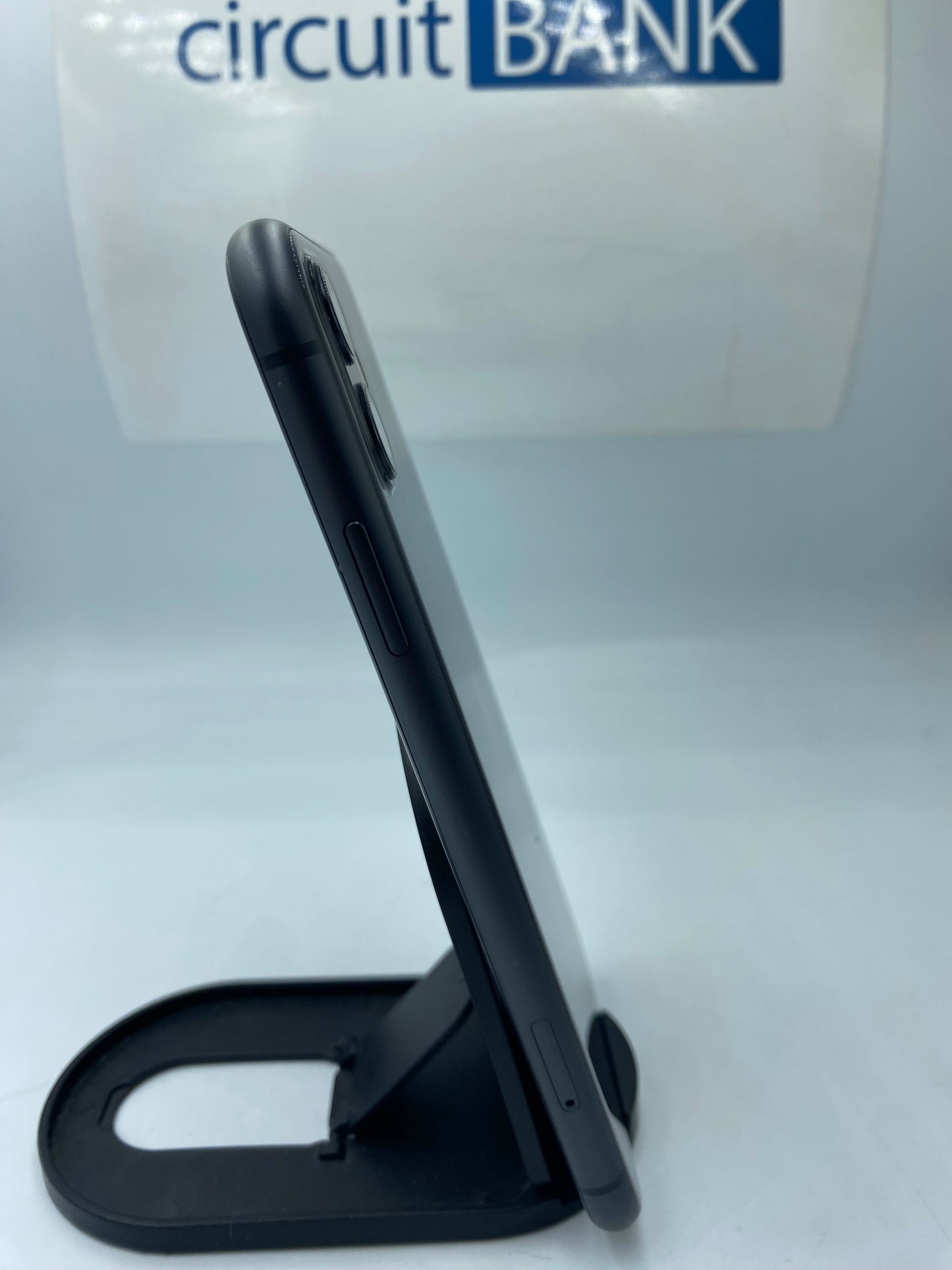iPhone 11 64GB (Producto Único)