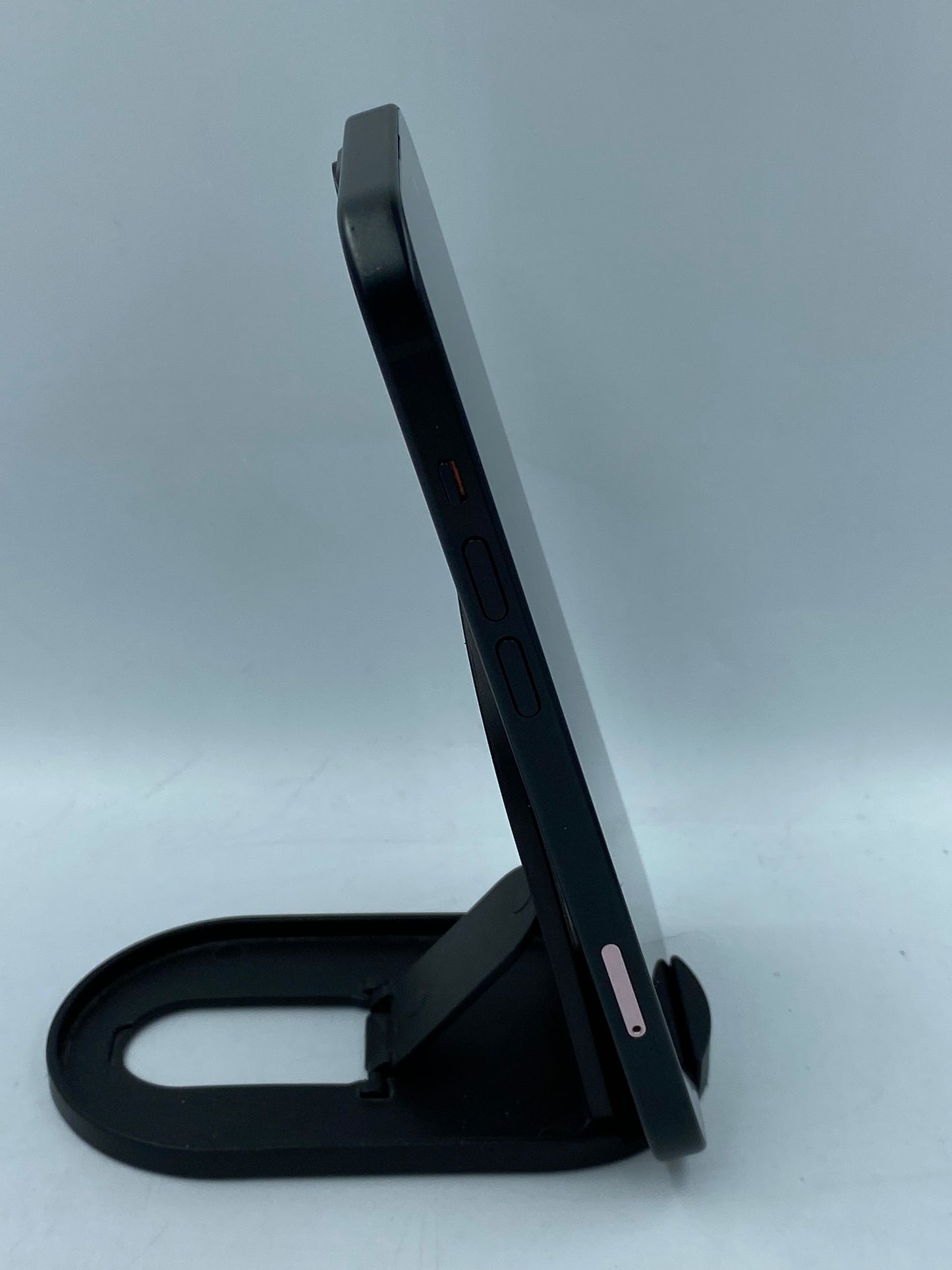 iPhone 15 128GB