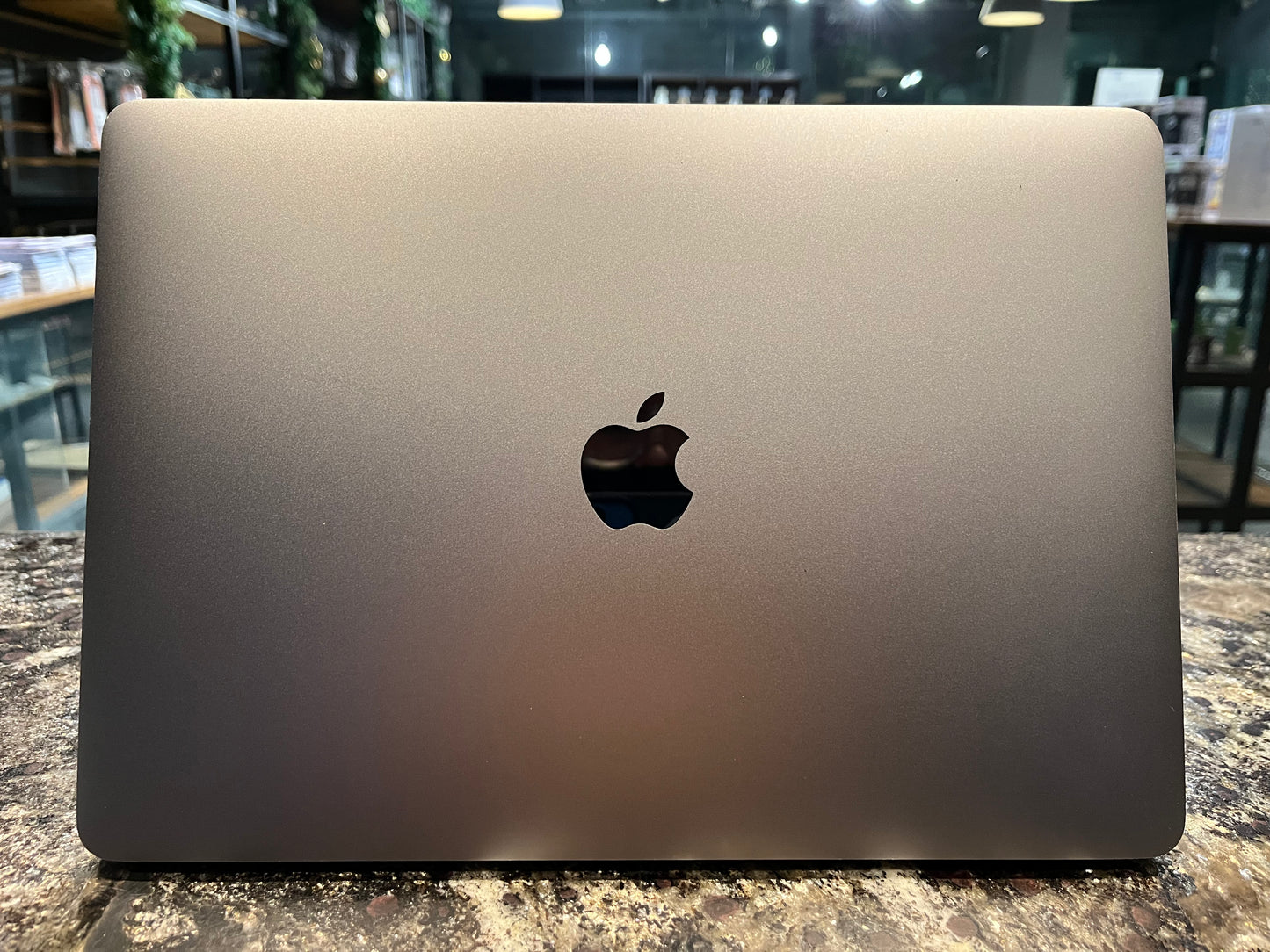 MacBook Pro 13" 2019 TouchBar 512GB / 16GB RAM