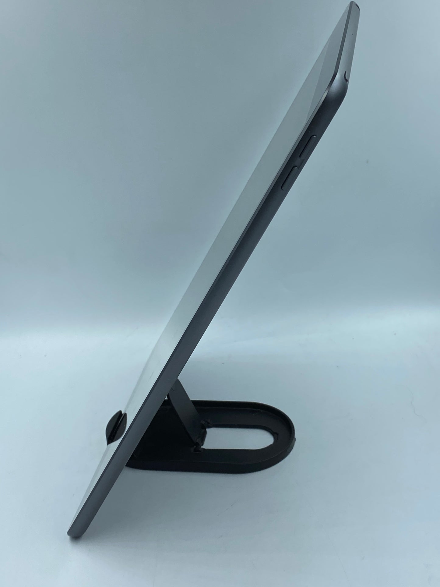 Apple ipad 8th Gen 32GB
