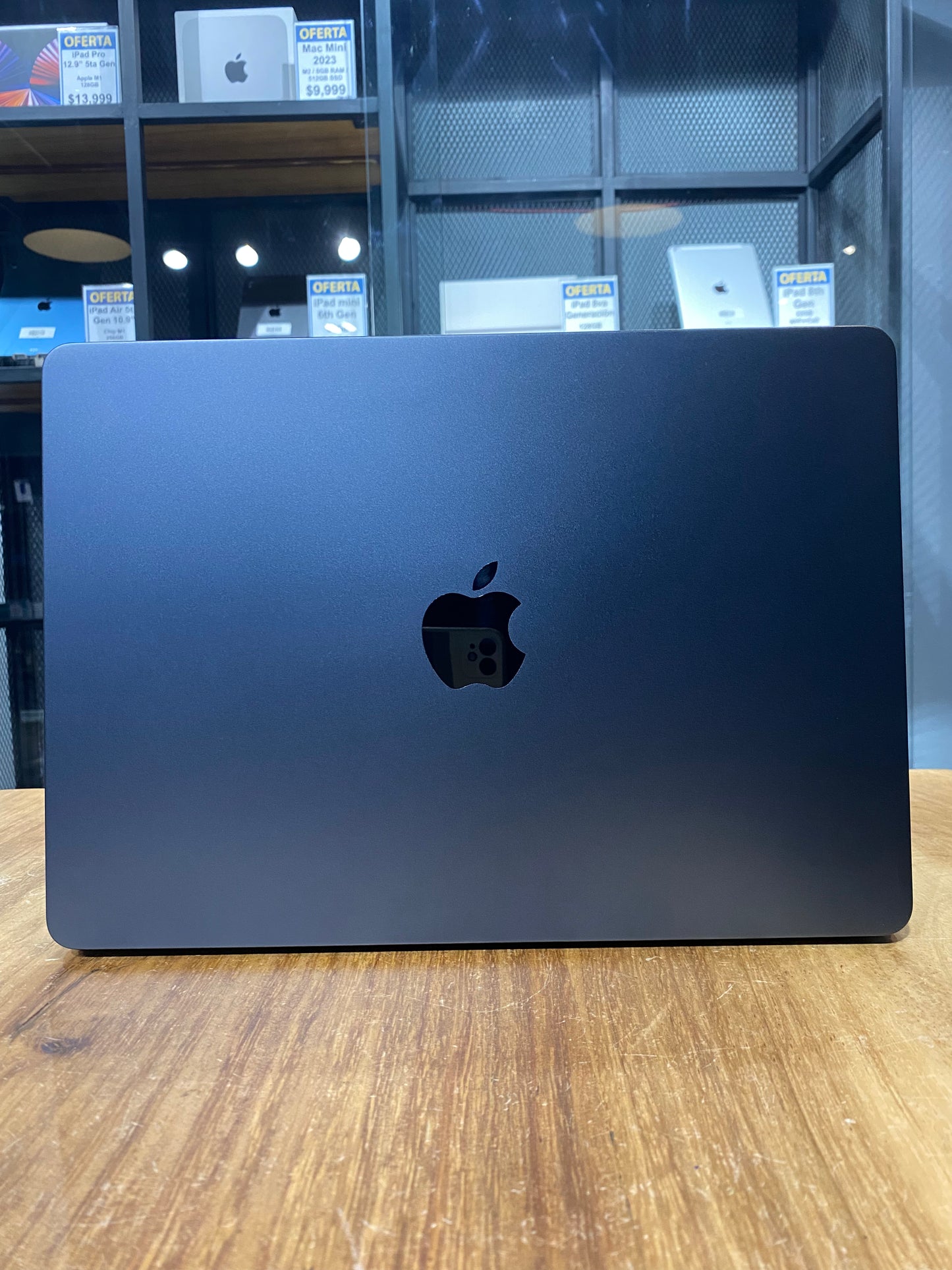 MacBook Air 13" 2024 M3 (Producto Unico)