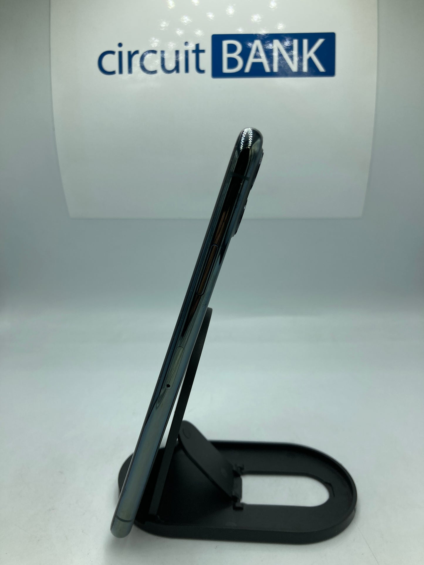 iPhone 11 Pro Max 64GB (Producto Único)