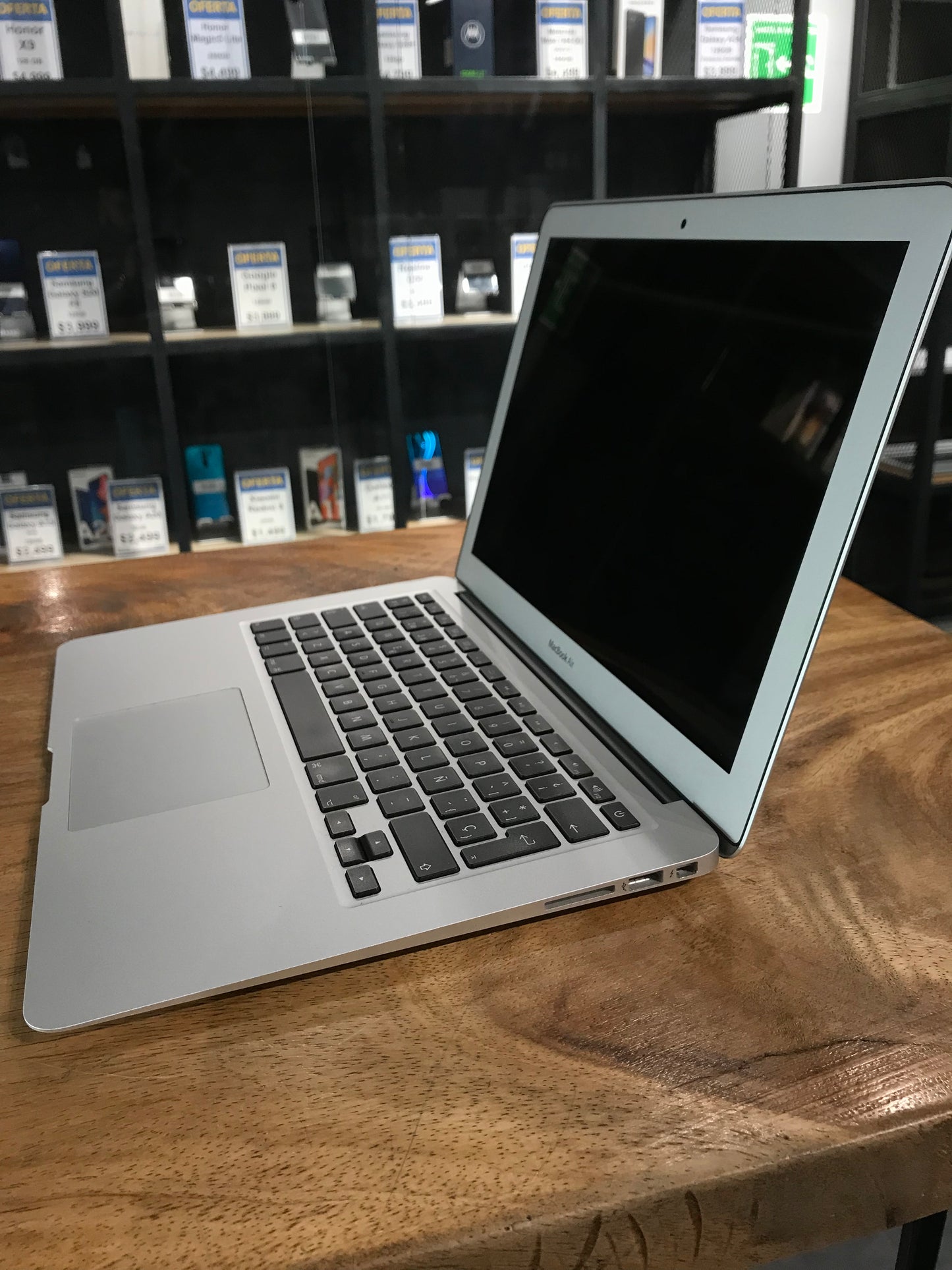 MacBook Air 13" 2017 (Producto Unico)