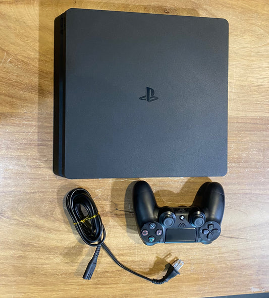 PS4 Slim 1 TB