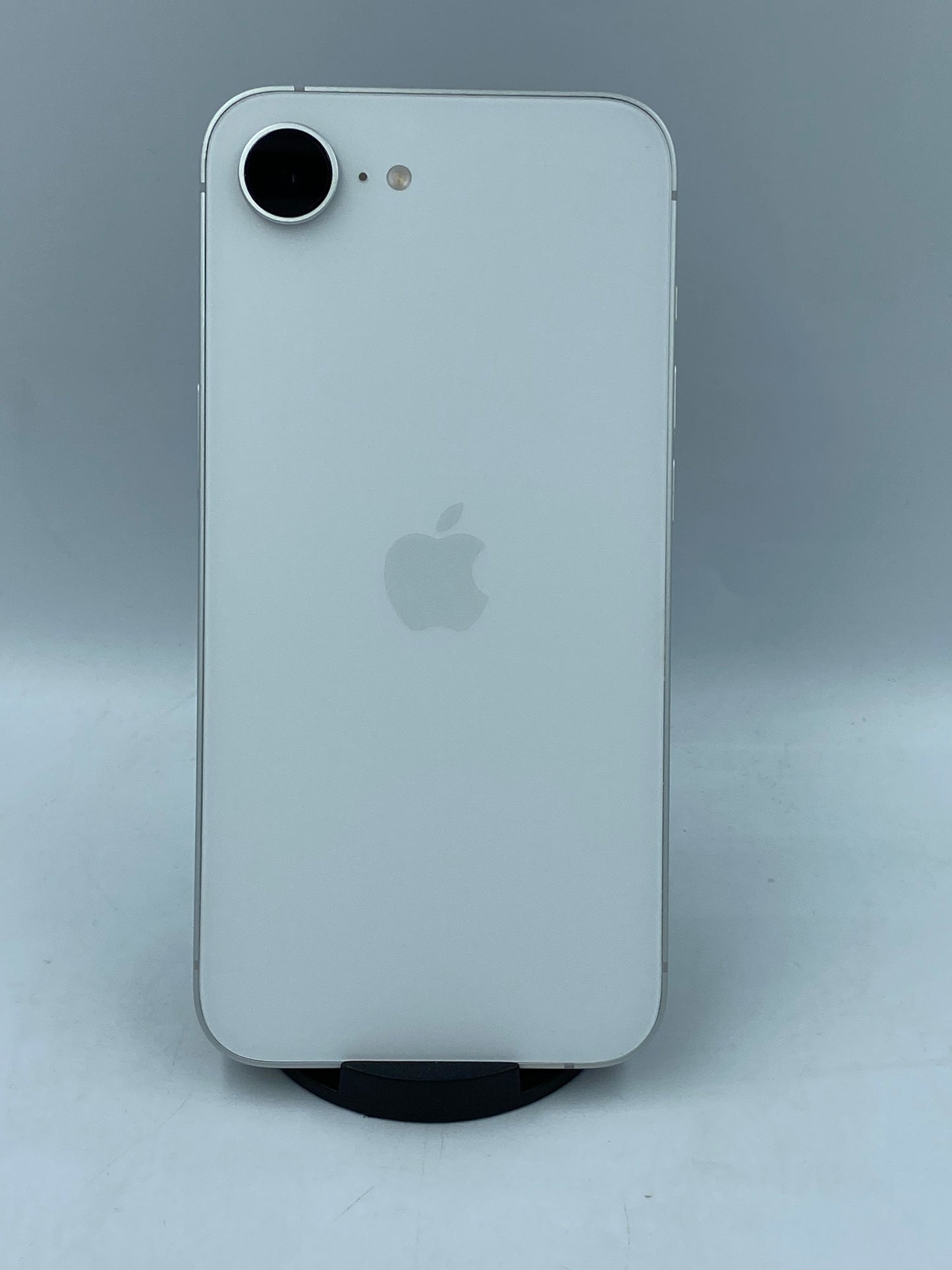 Apple iPhone 16e