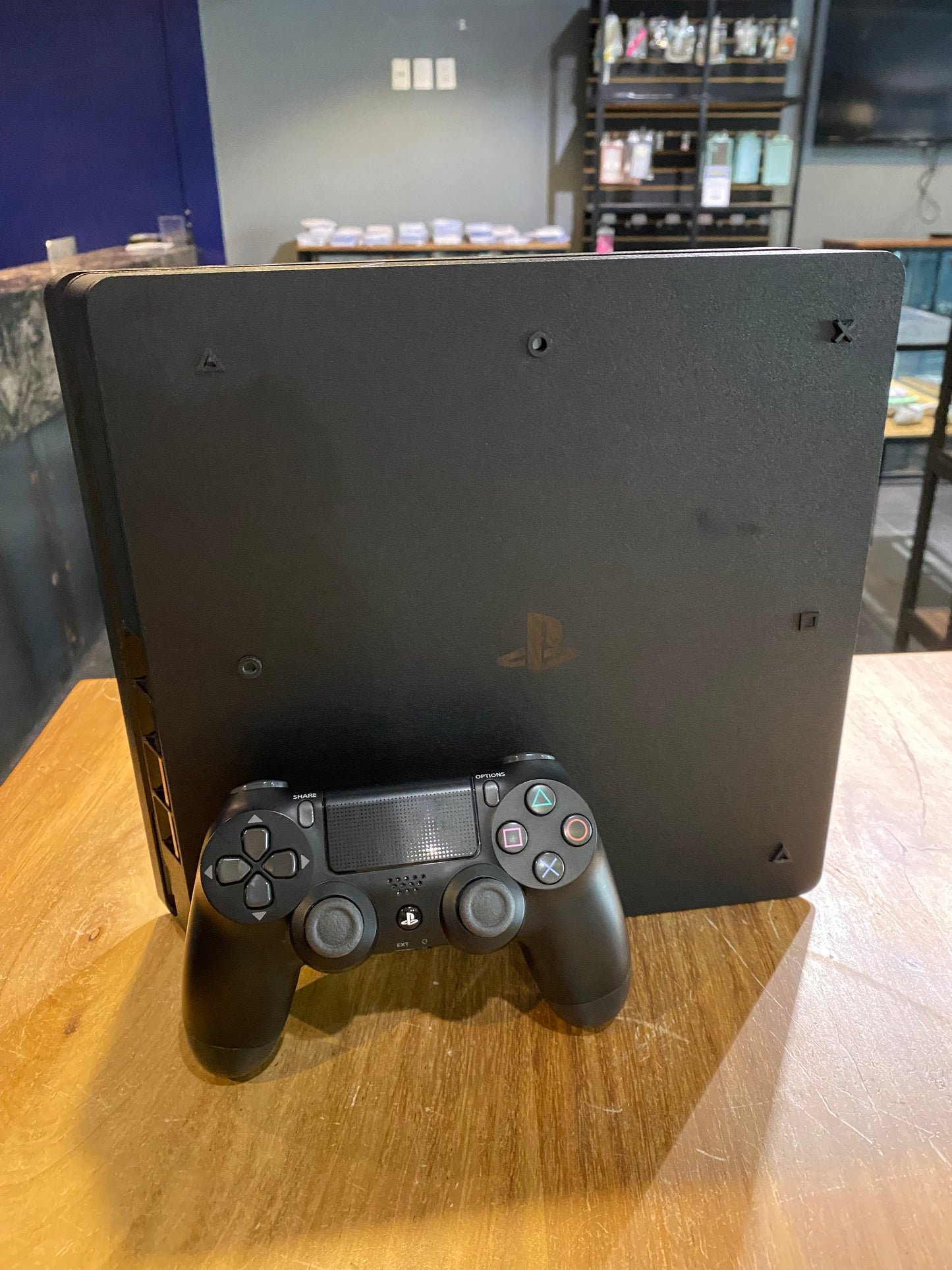 Play Station 4 Slim 1TB