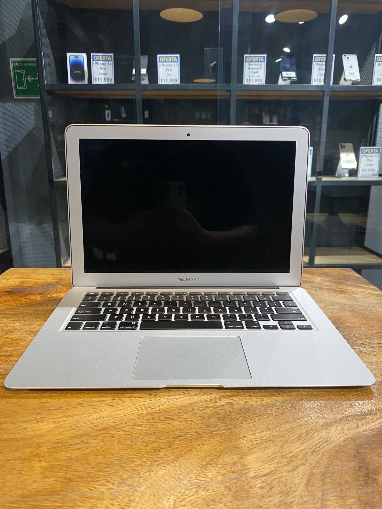MacBook Air 13" 2017 128GB (Producto Unico)