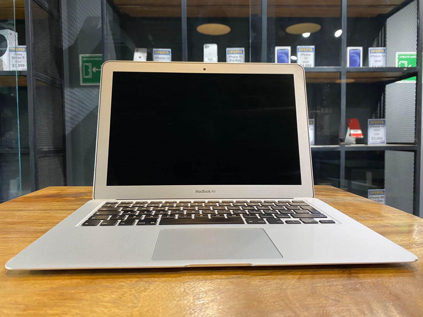 MacBook Air 13" 2015 128GB / 8GB (Producto Único)