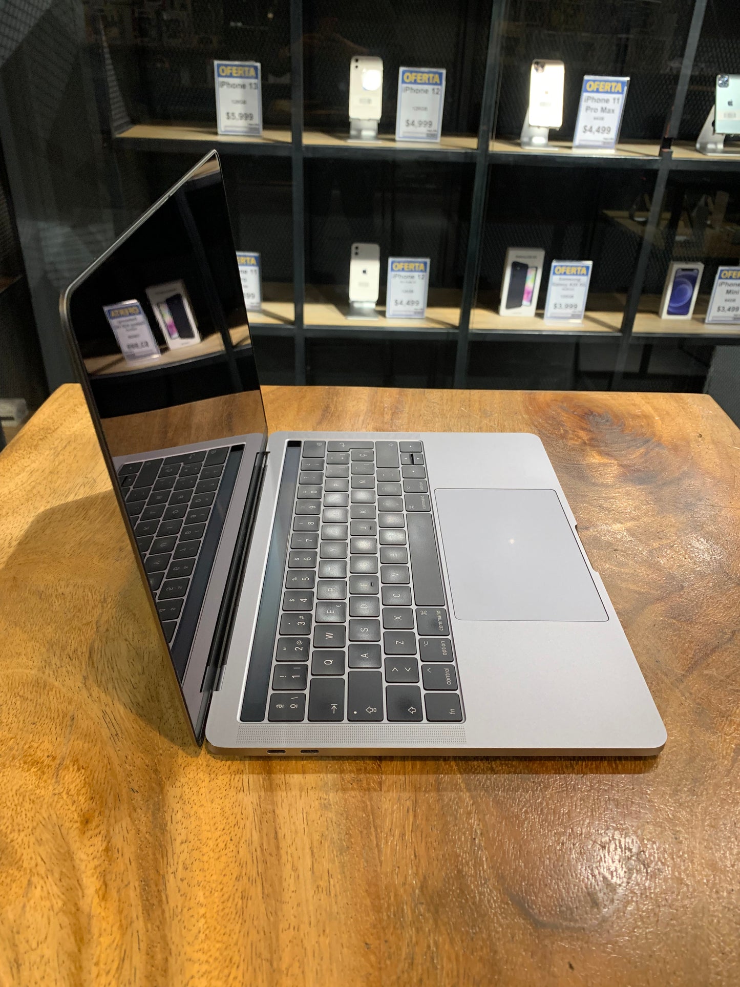 MacBook Pro 13" 2016 (Producto Unico)