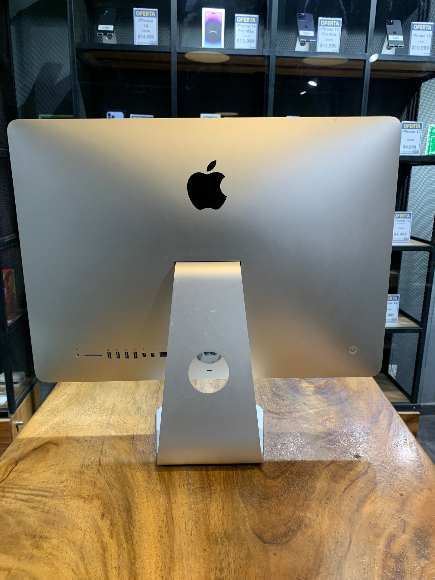 iMac 21" 2015 1TB / 8GB (Producto Unico)