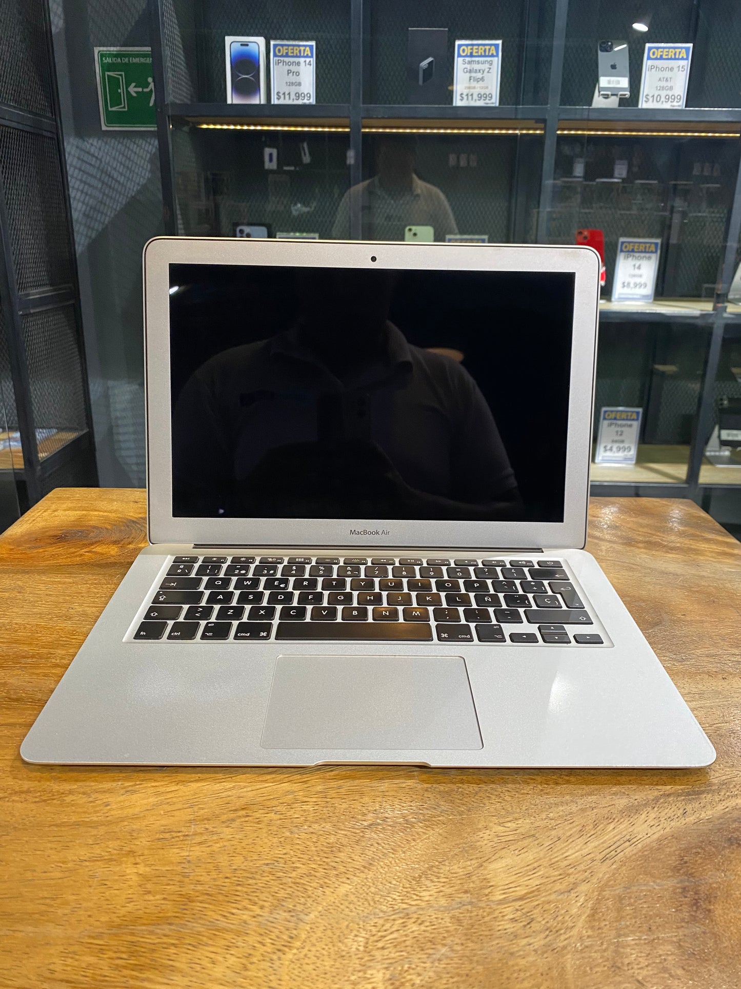 MacBook Air 13" 2017 256GB (Producto Unico)