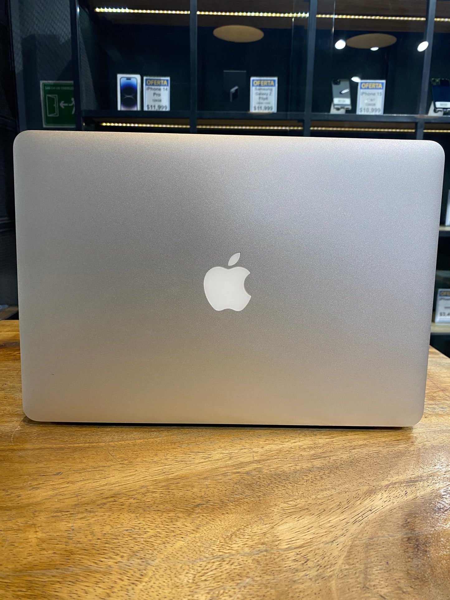 MacBook Air 13" 2017 256GB (Producto Unico)